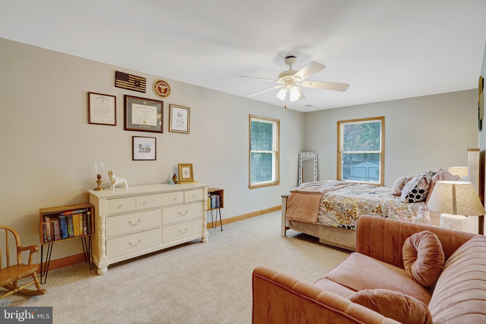 MOUNT VERNON MANOR - Residential