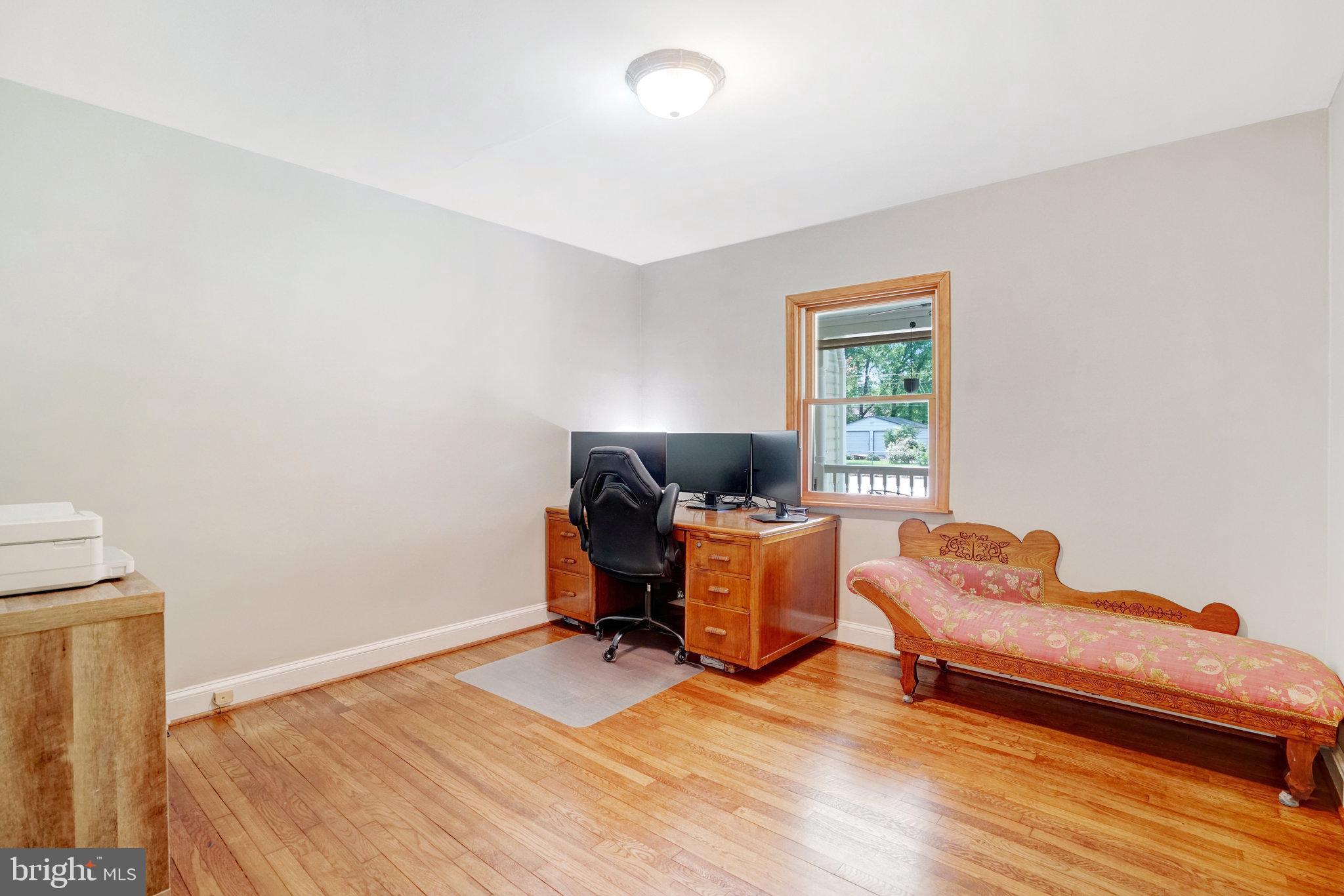 MOUNT VERNON MANOR - Residential