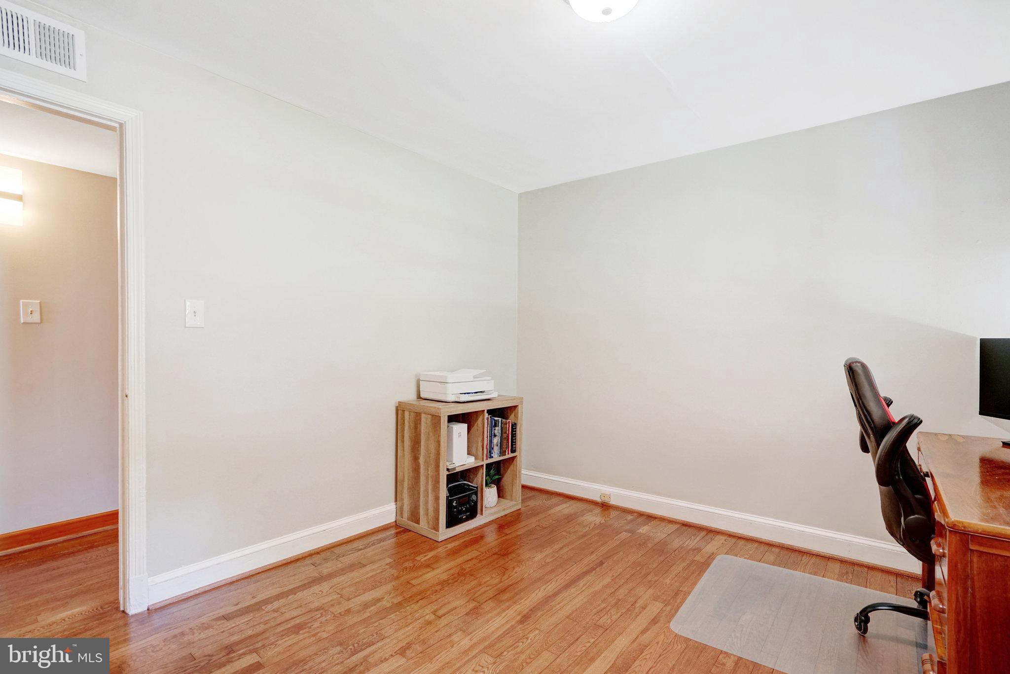 MOUNT VERNON MANOR - Residential