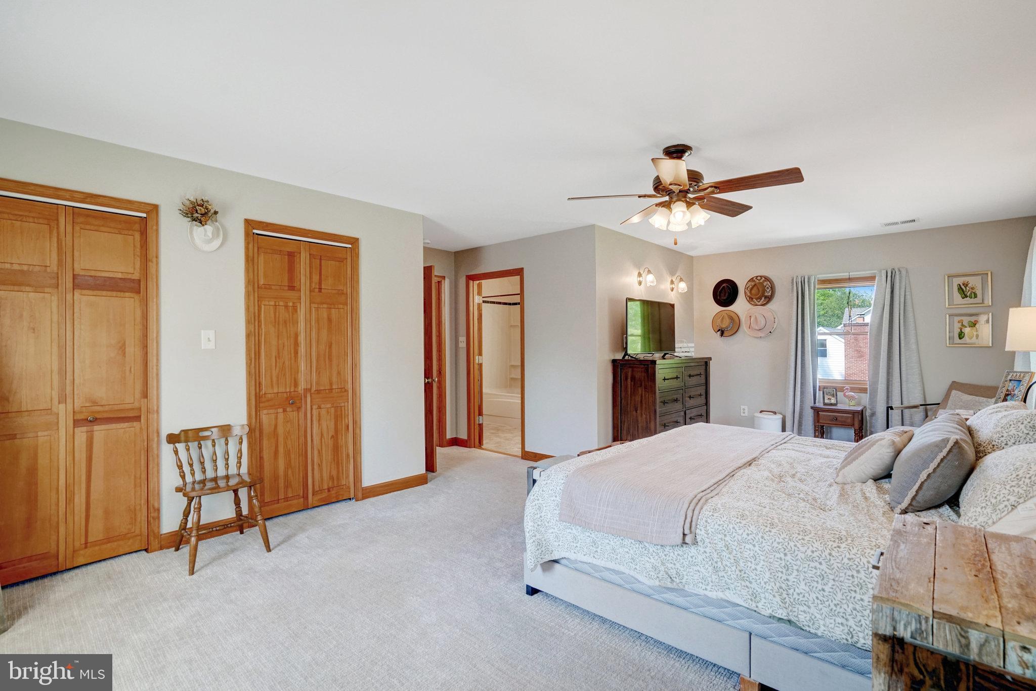 MOUNT VERNON MANOR - Residential