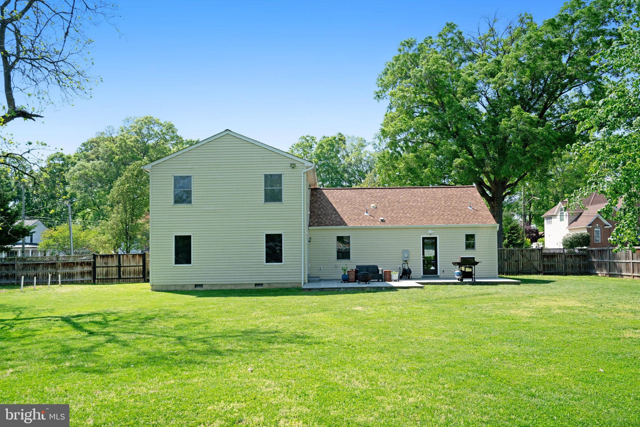 MOUNT VERNON MANOR - Residential