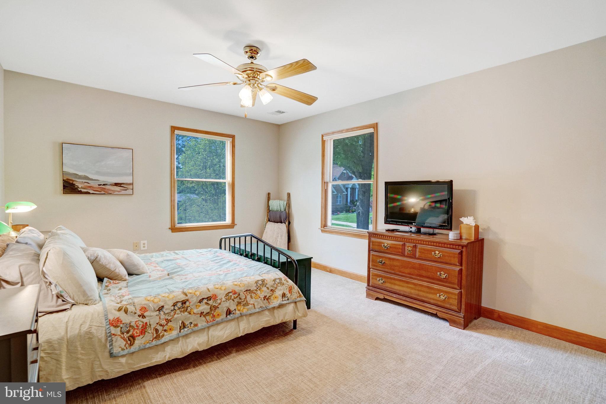 MOUNT VERNON MANOR - Residential