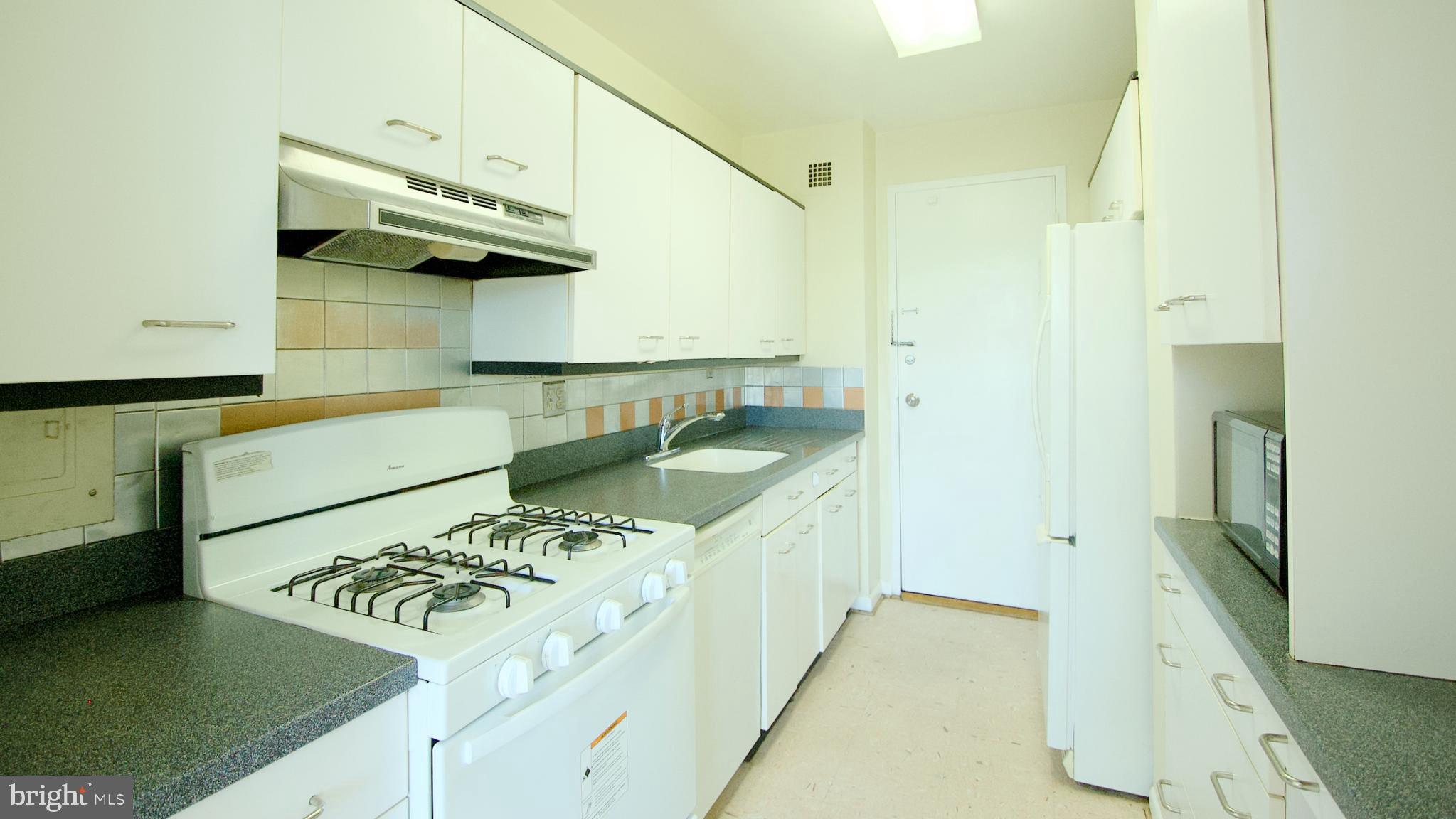 GROSVENOR PARK - Residential Lease