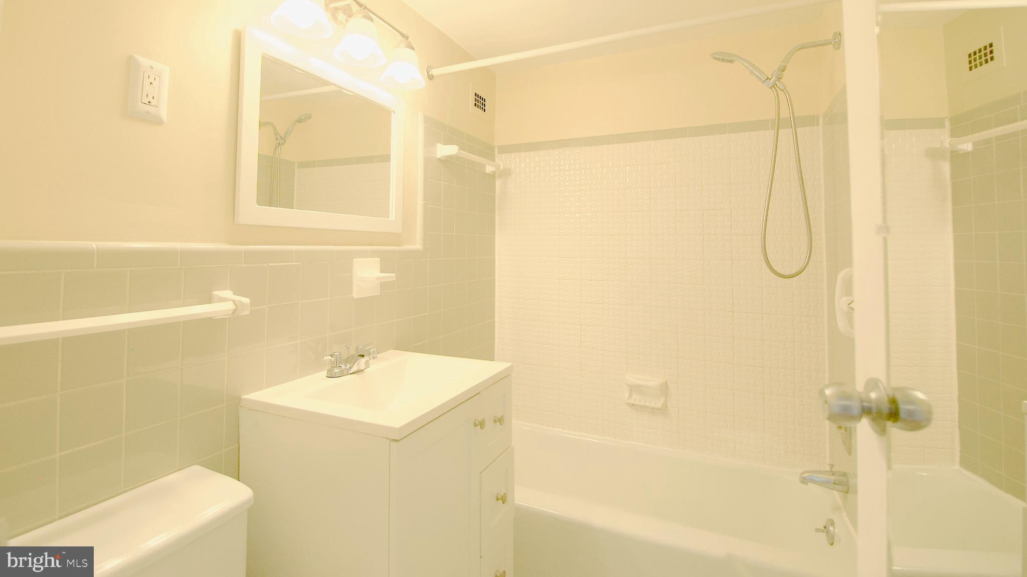 GROSVENOR PARK - Residential Lease