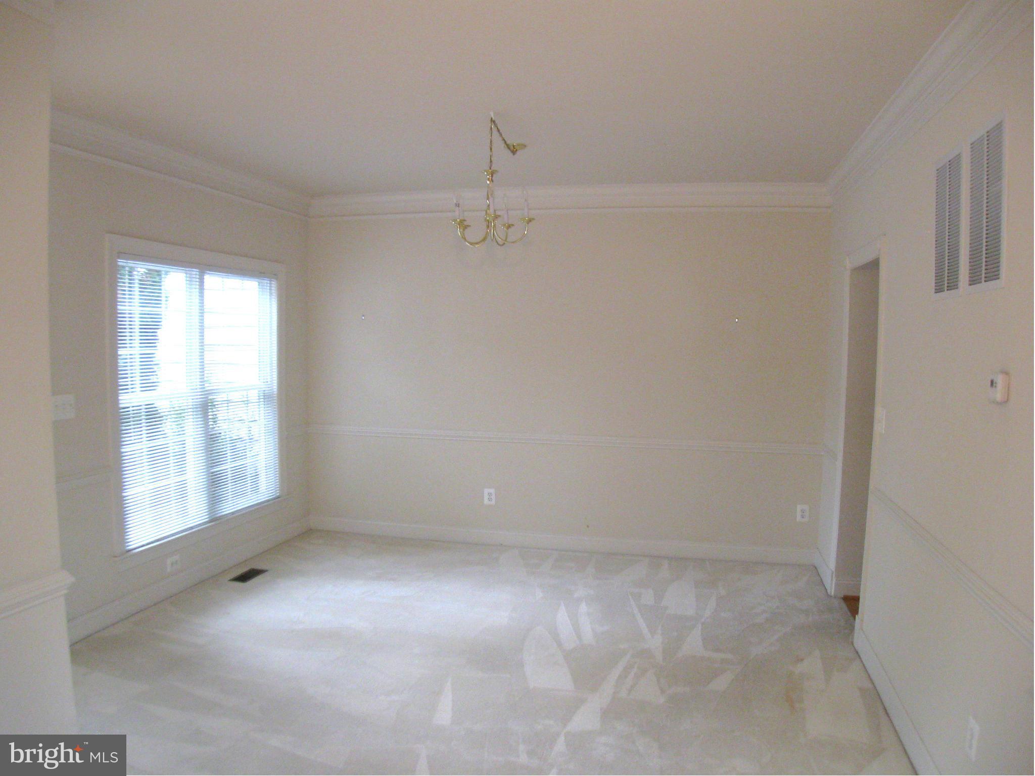 SOUTH RIDING - Residential Lease