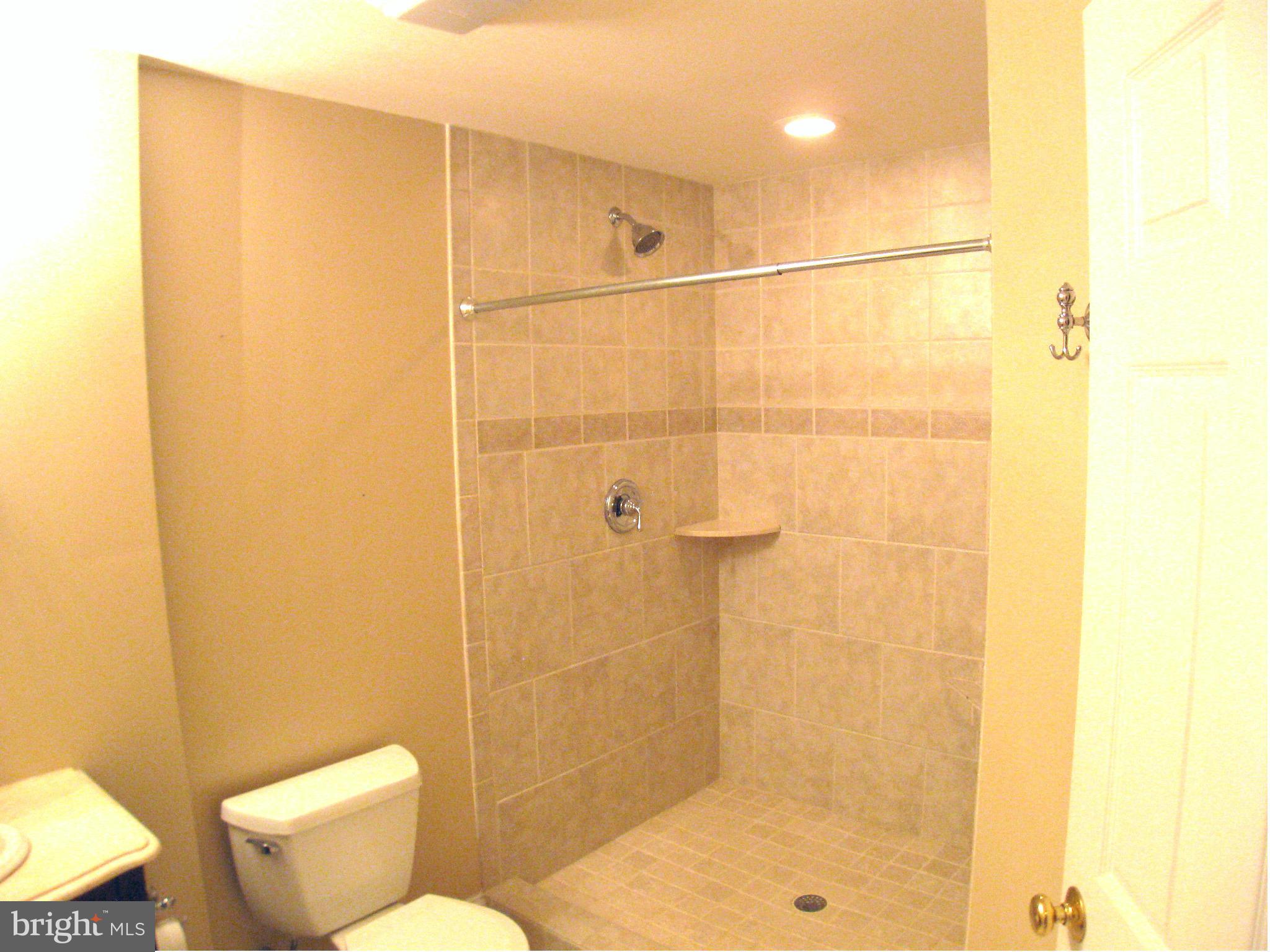 SOUTH RIDING - Residential Lease