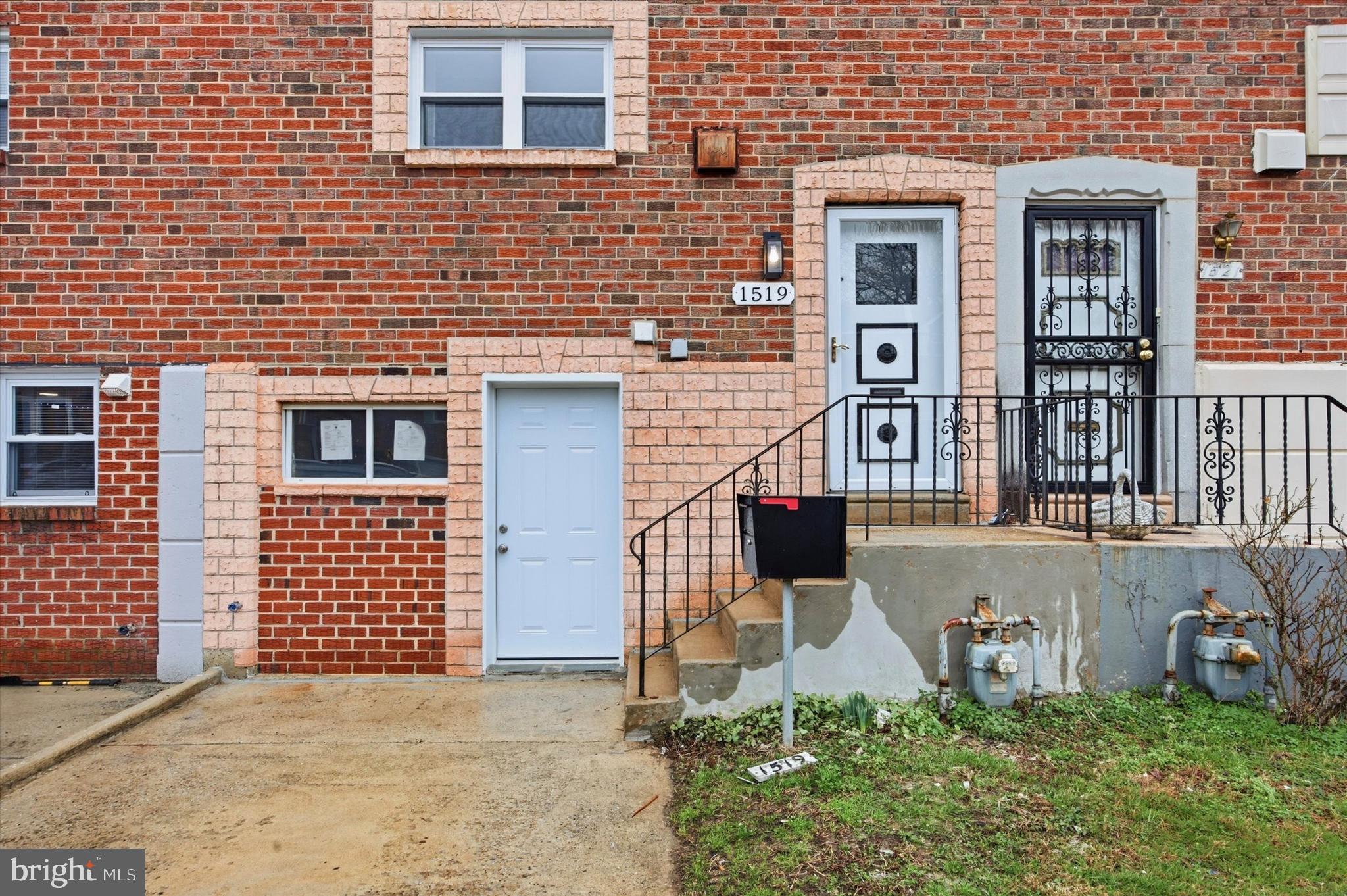 1519 FORRESTER AVENUE