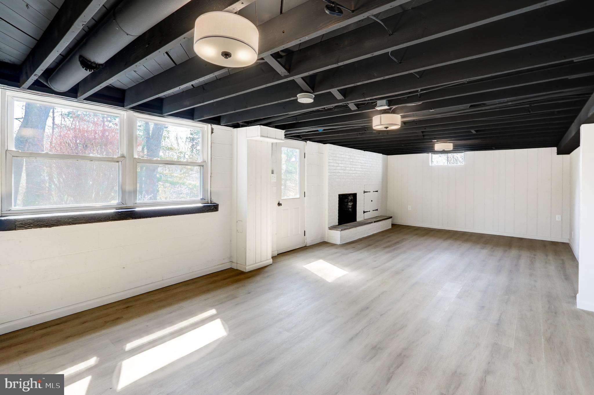 MANOR TWP - Residential