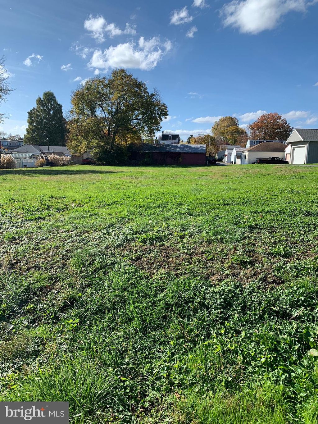 Photo of 750 S NINTH ST, COLUMBIA, PA 17512 (MLS # PALA2027494)