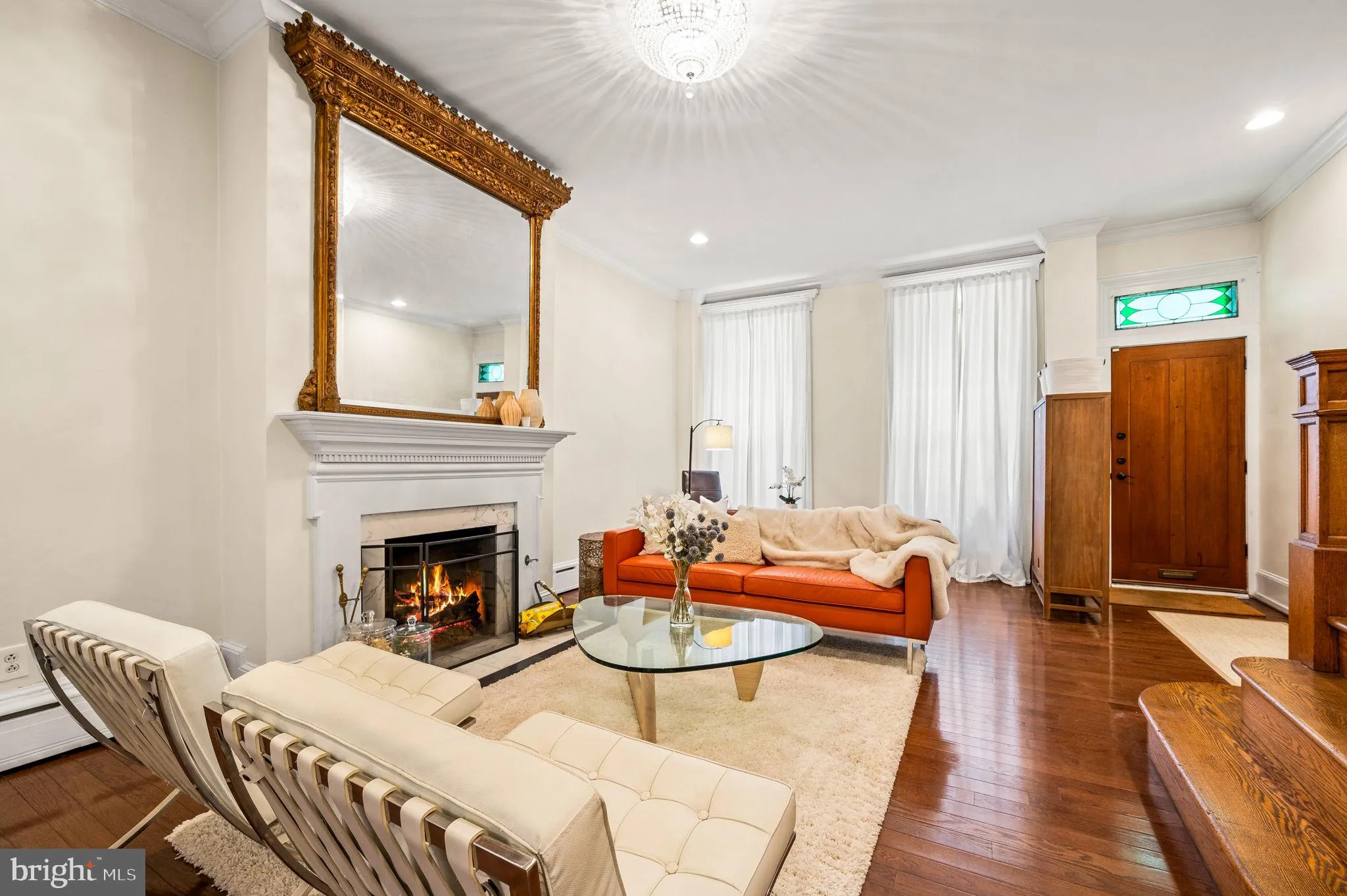 Philadelphia, Pennsylvania 19103, United States, 4 Bedrooms Bedrooms, ,2 BathroomsBathrooms,Residential,Pending,5565