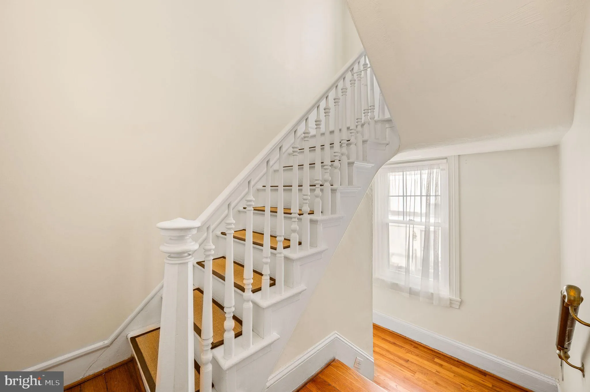 Philadelphia, Pennsylvania 19103, United States, 4 Bedrooms Bedrooms, ,2 BathroomsBathrooms,Residential,Pending,5565