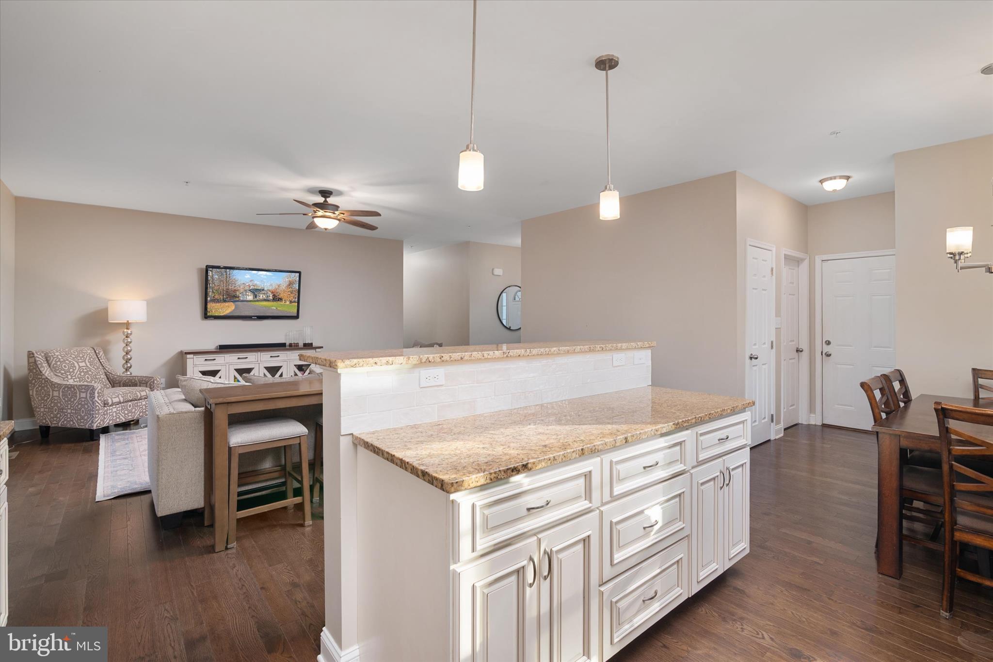 AUGUST RUN - Residential