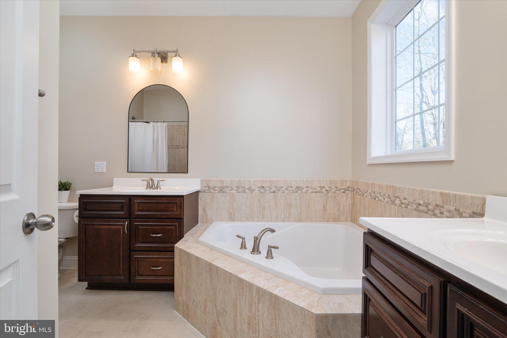 AUGUST RUN - Residential