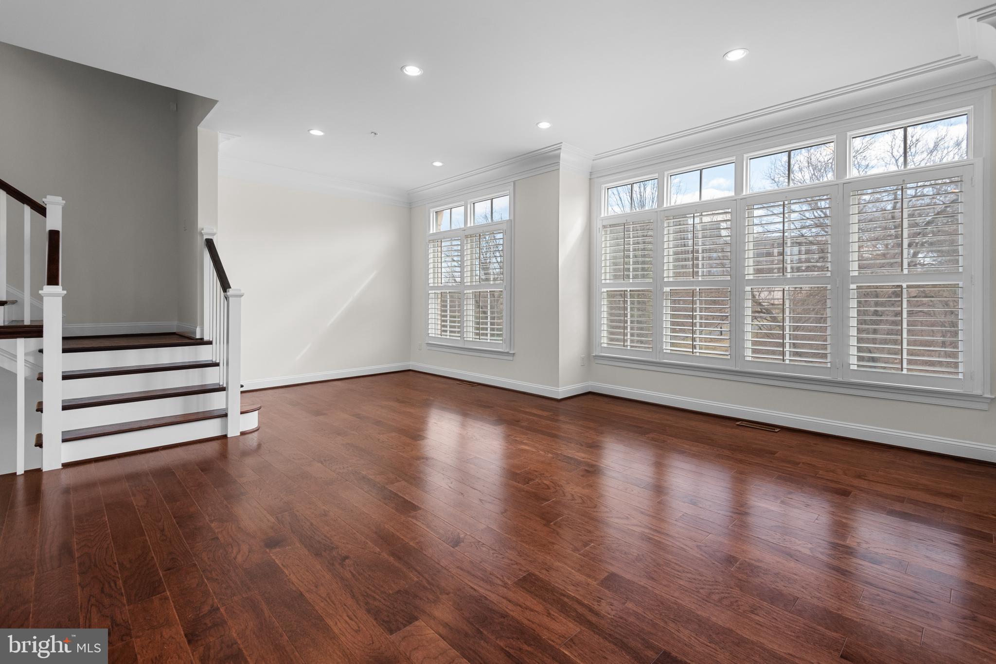 SYMPHONY PARK - Residential