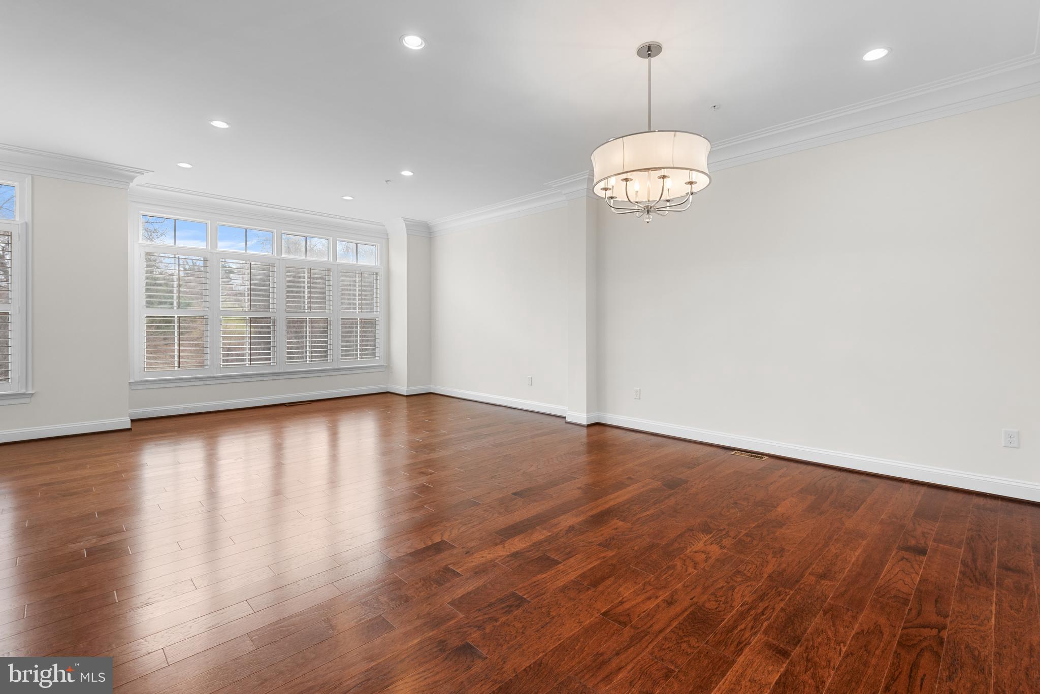 SYMPHONY PARK - Residential