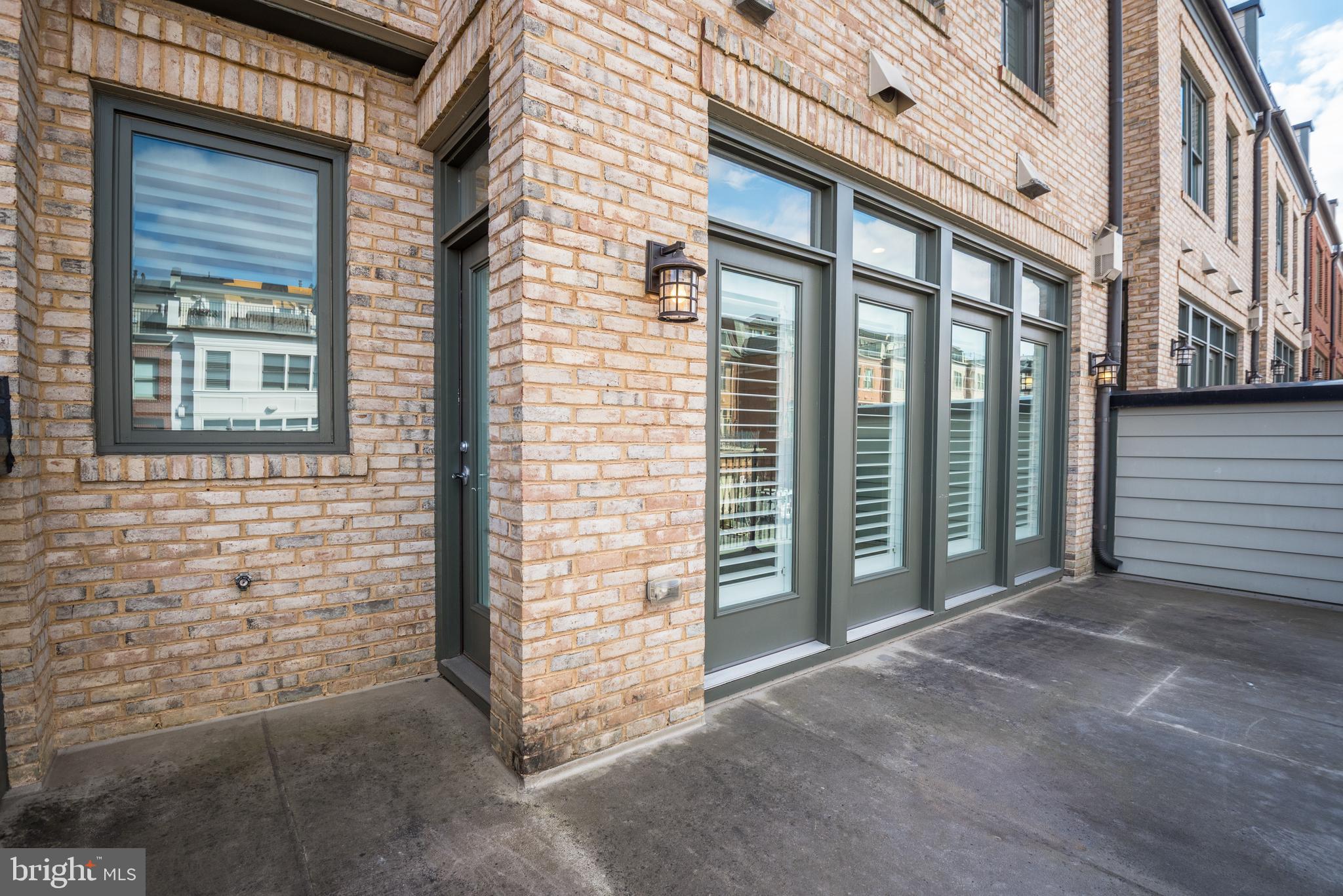 SYMPHONY PARK - Residential