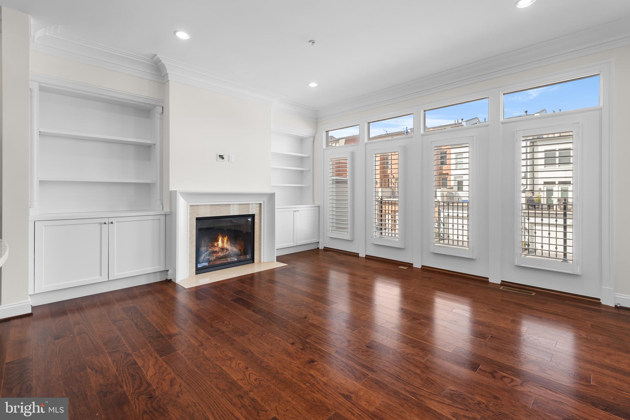 SYMPHONY PARK - Residential