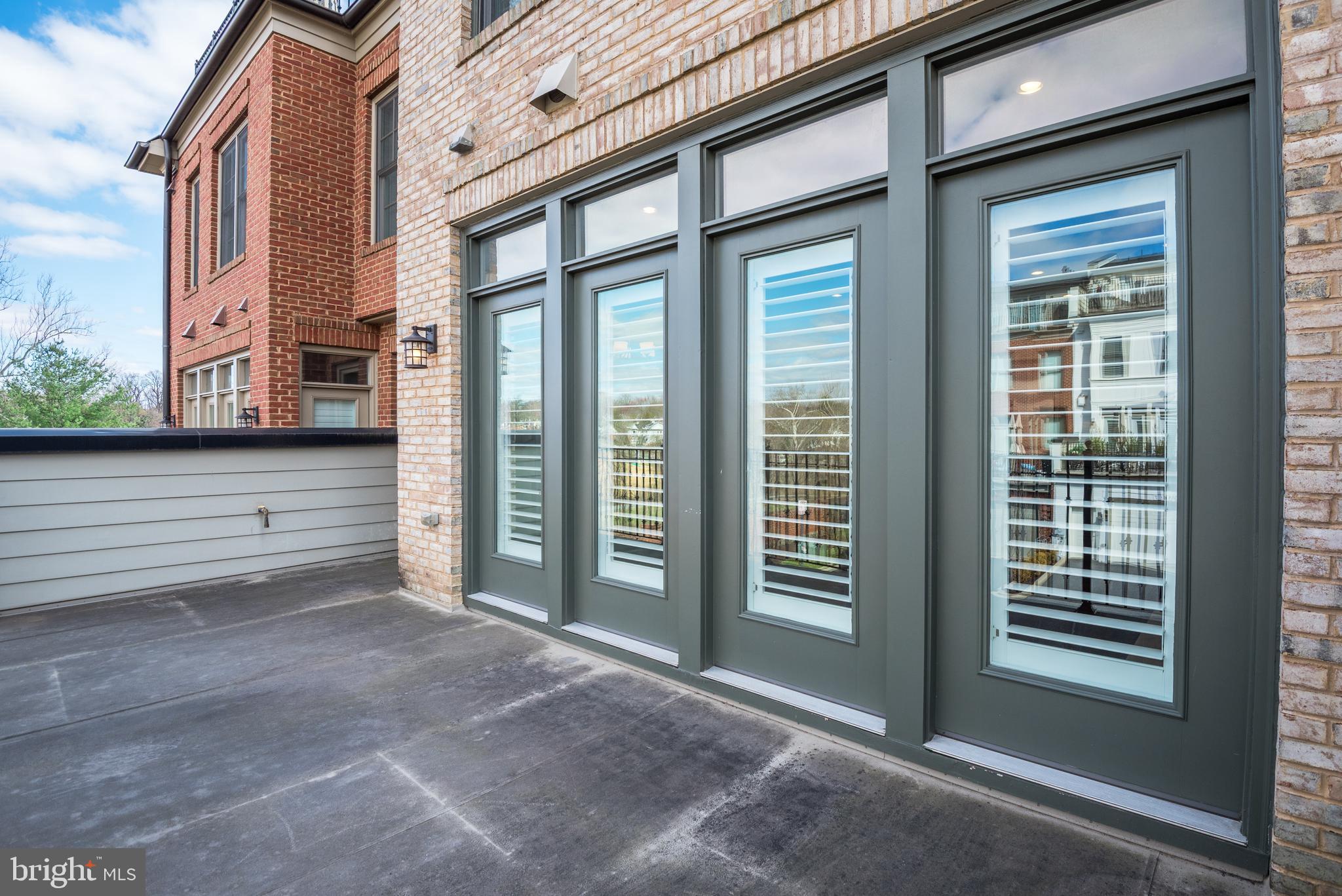 SYMPHONY PARK - Residential