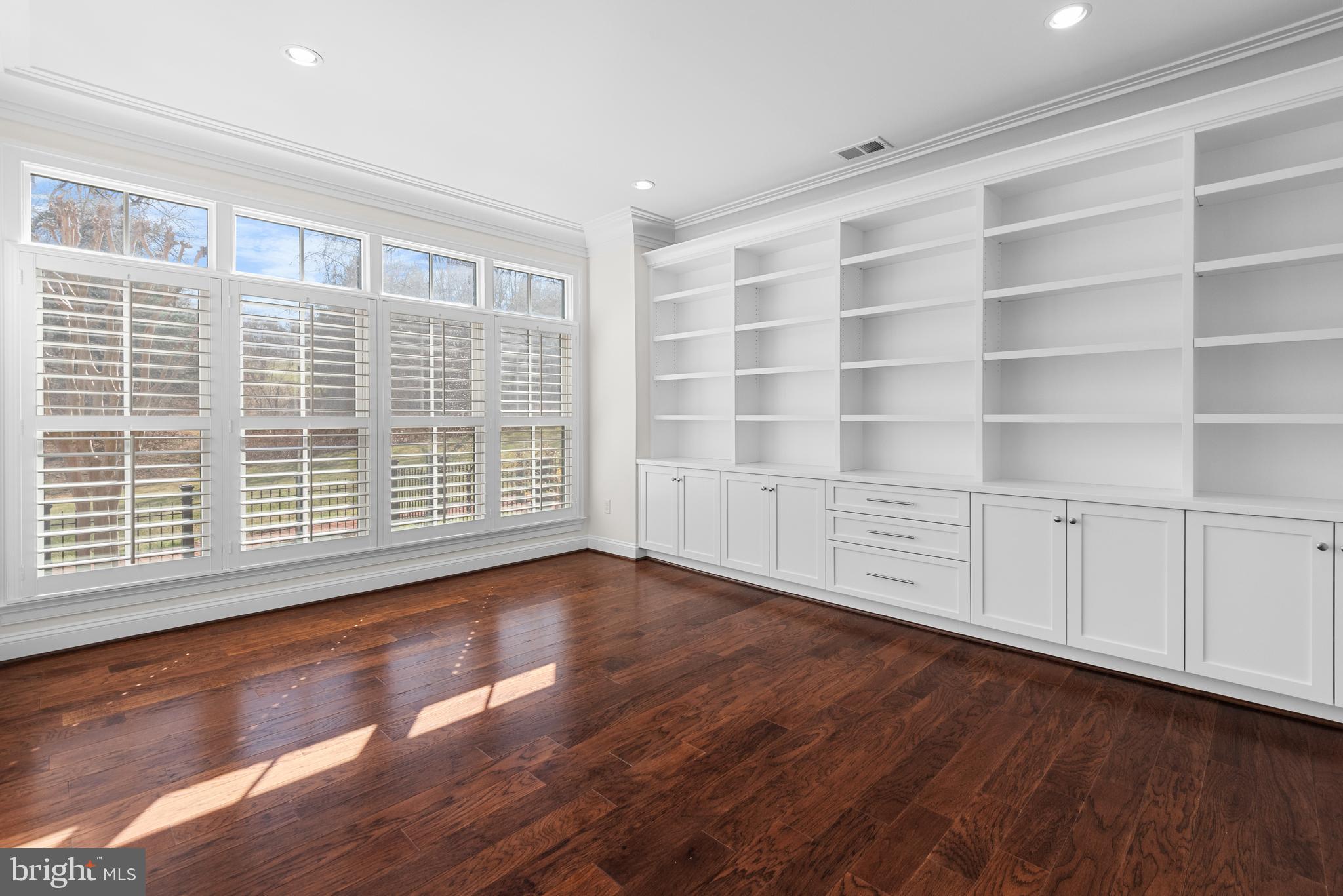 SYMPHONY PARK - Residential