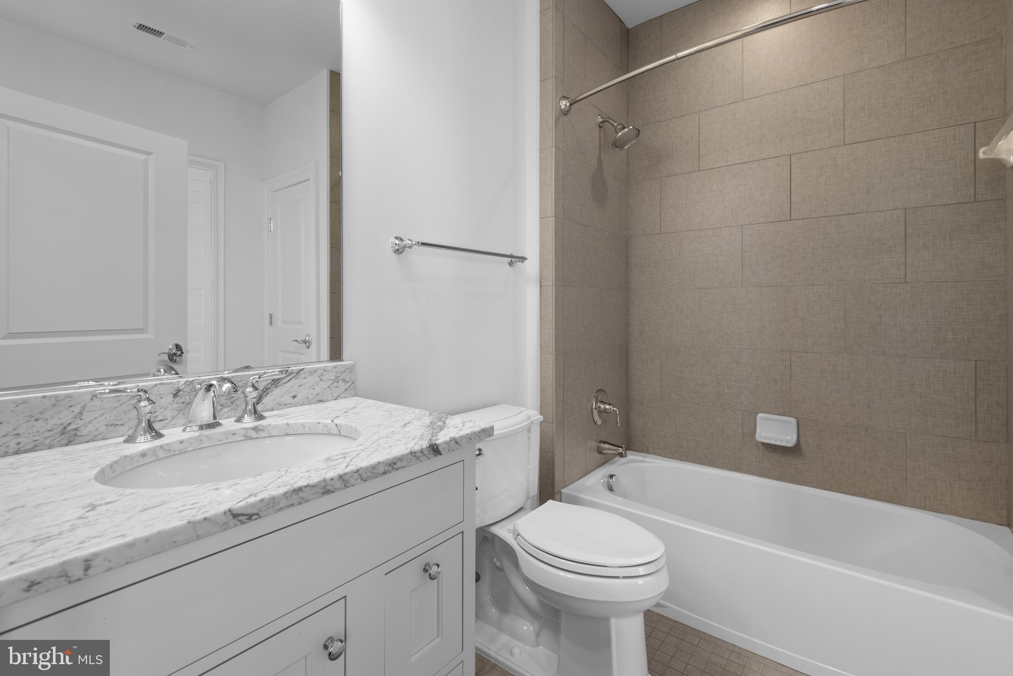 SYMPHONY PARK - Residential