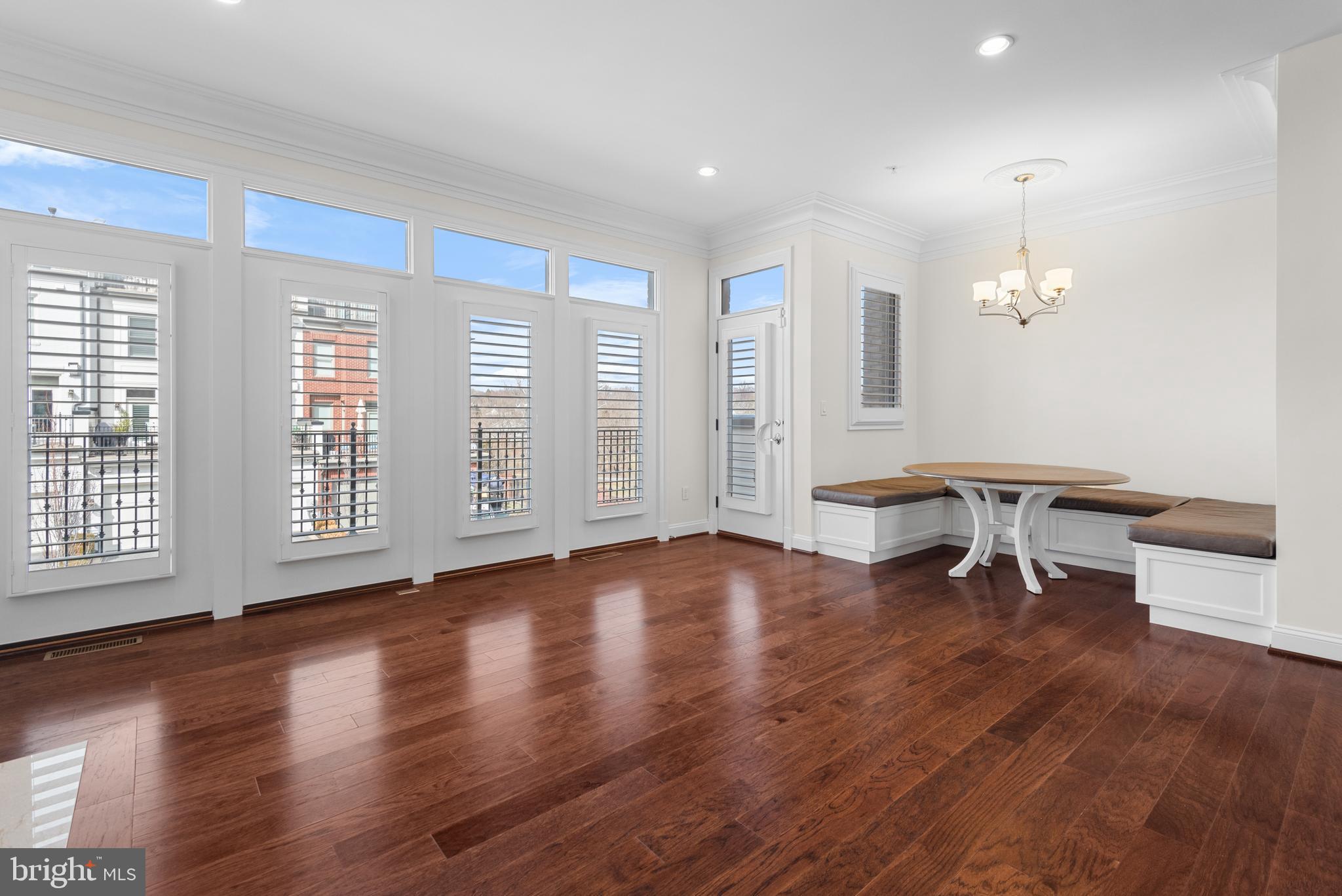 SYMPHONY PARK - Residential