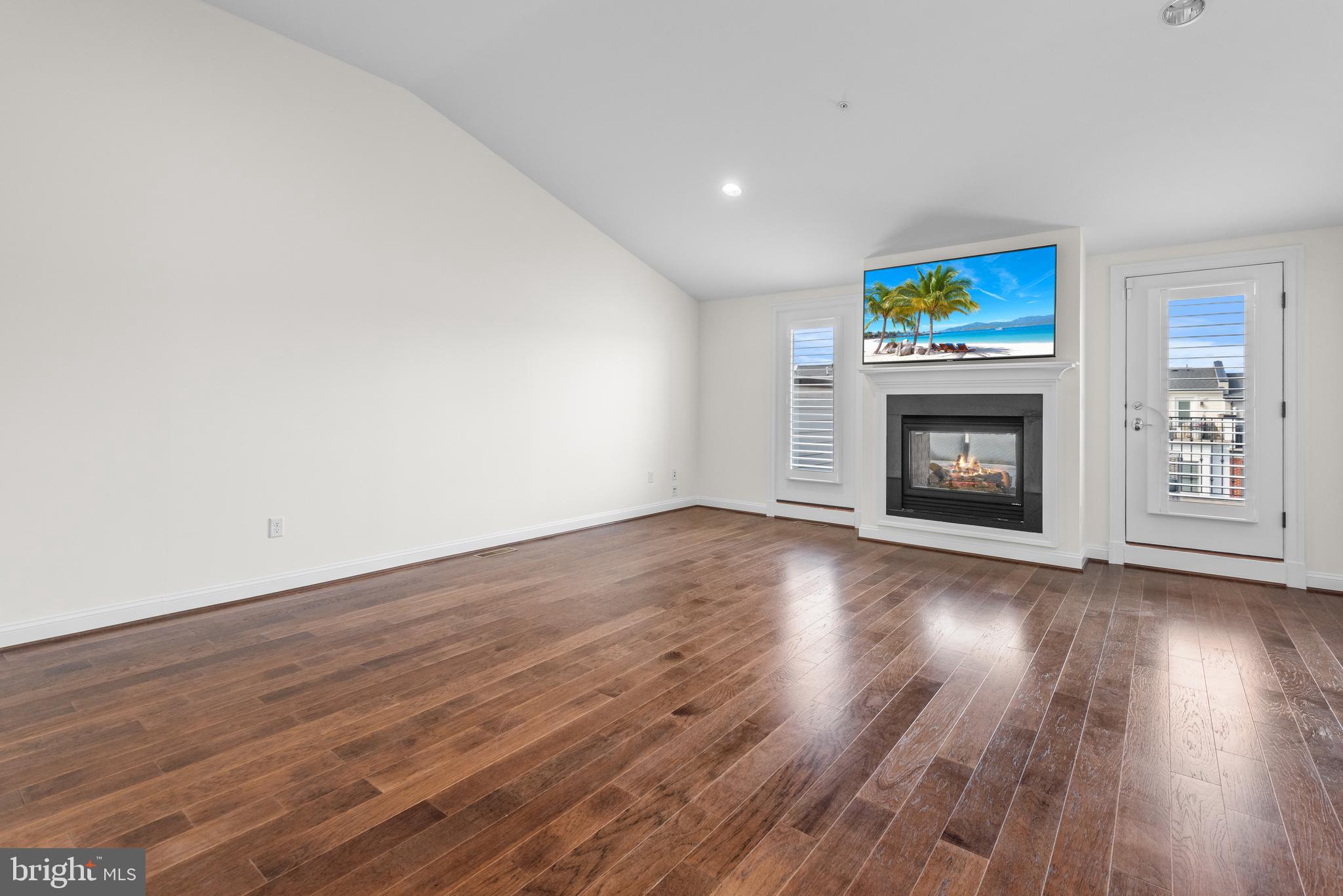 SYMPHONY PARK - Residential