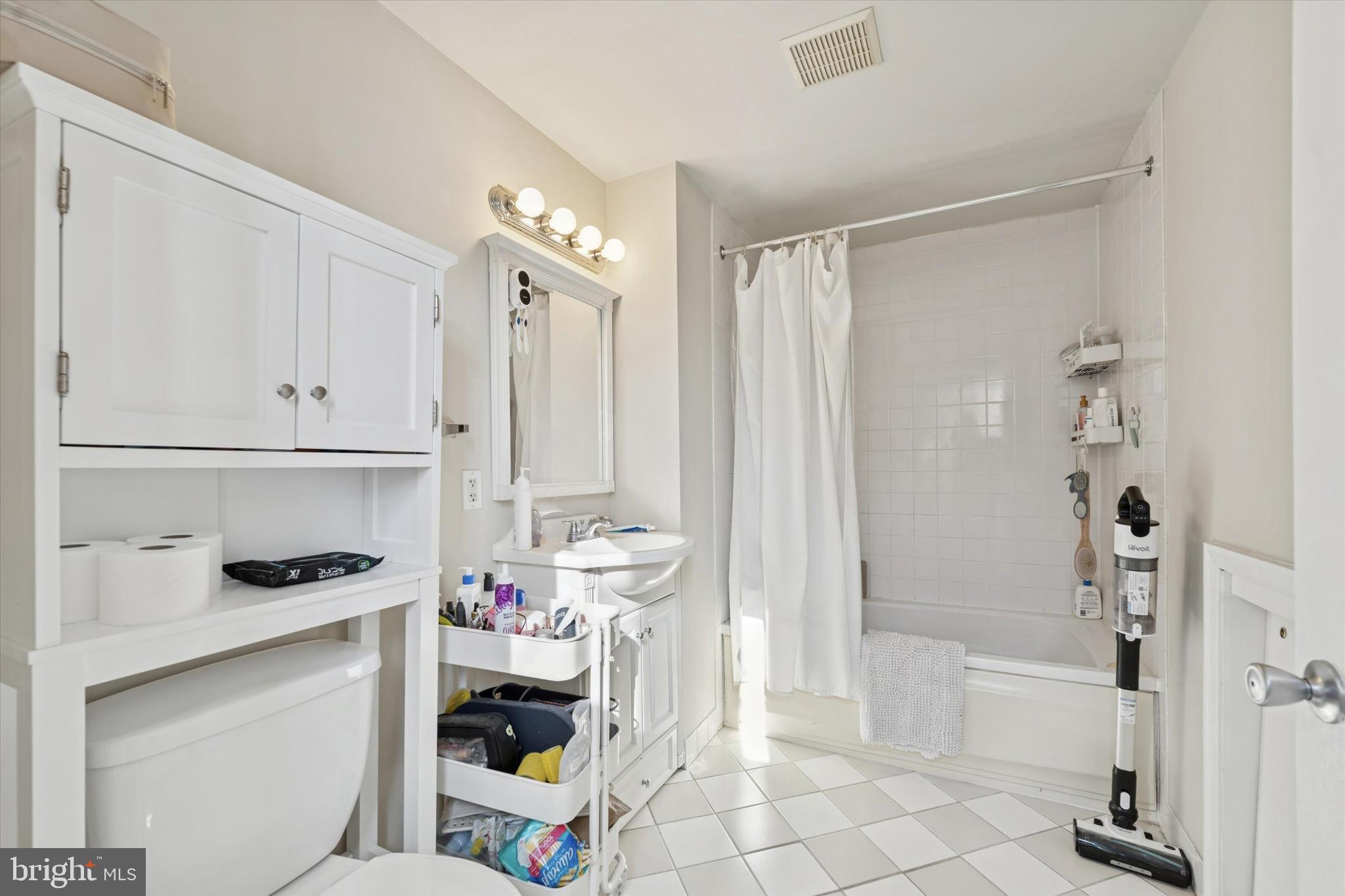 CHINATOWN - Residential