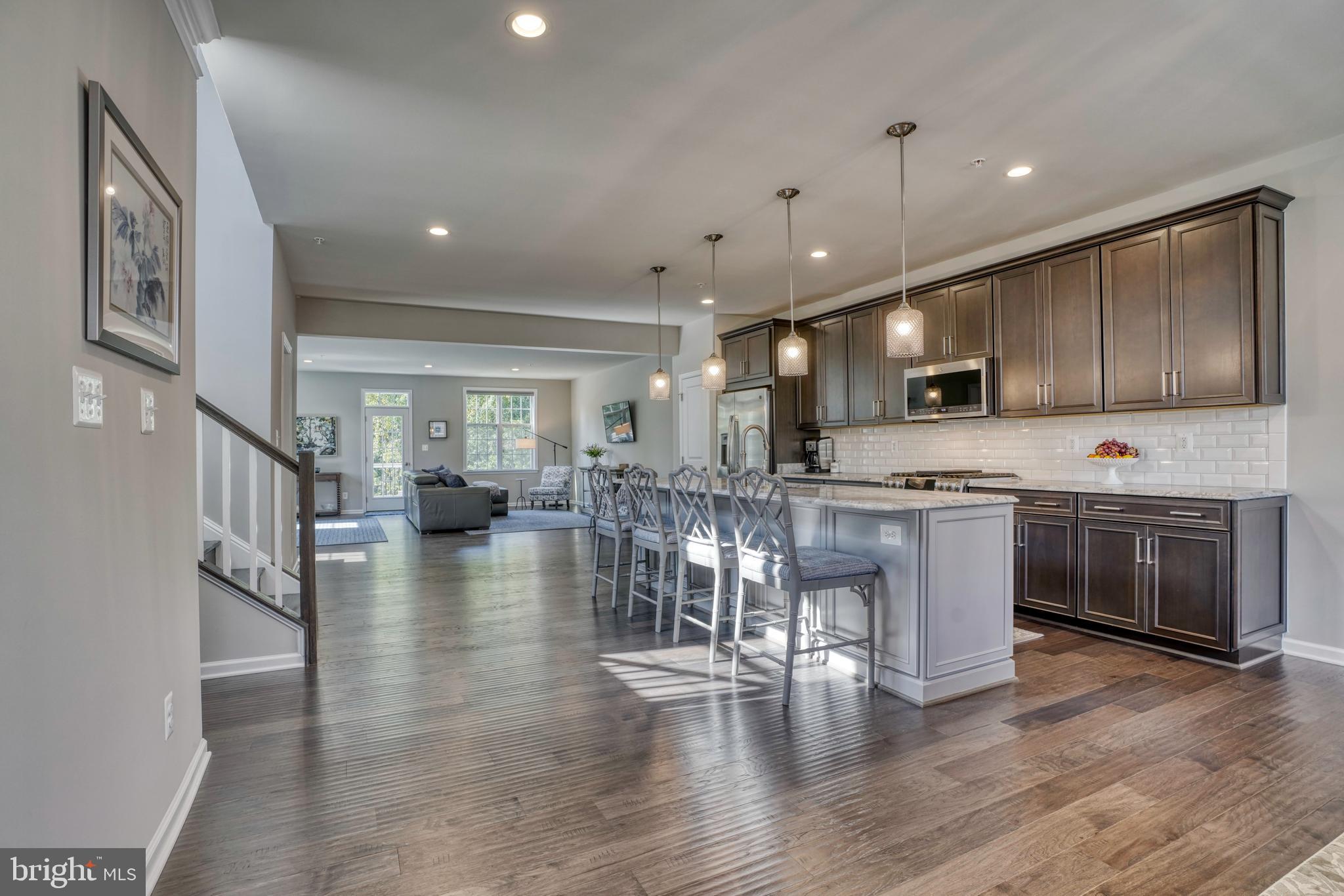 LAUREL RIDGE - THE MEADOWS - Residential