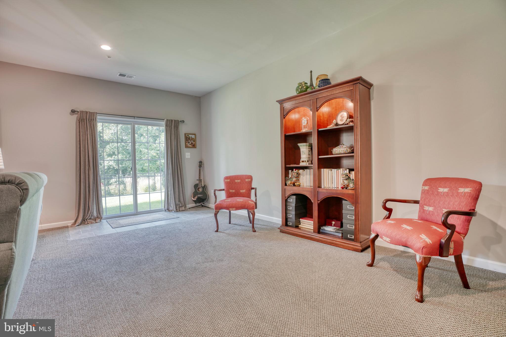 LAUREL RIDGE - THE MEADOWS - Residential