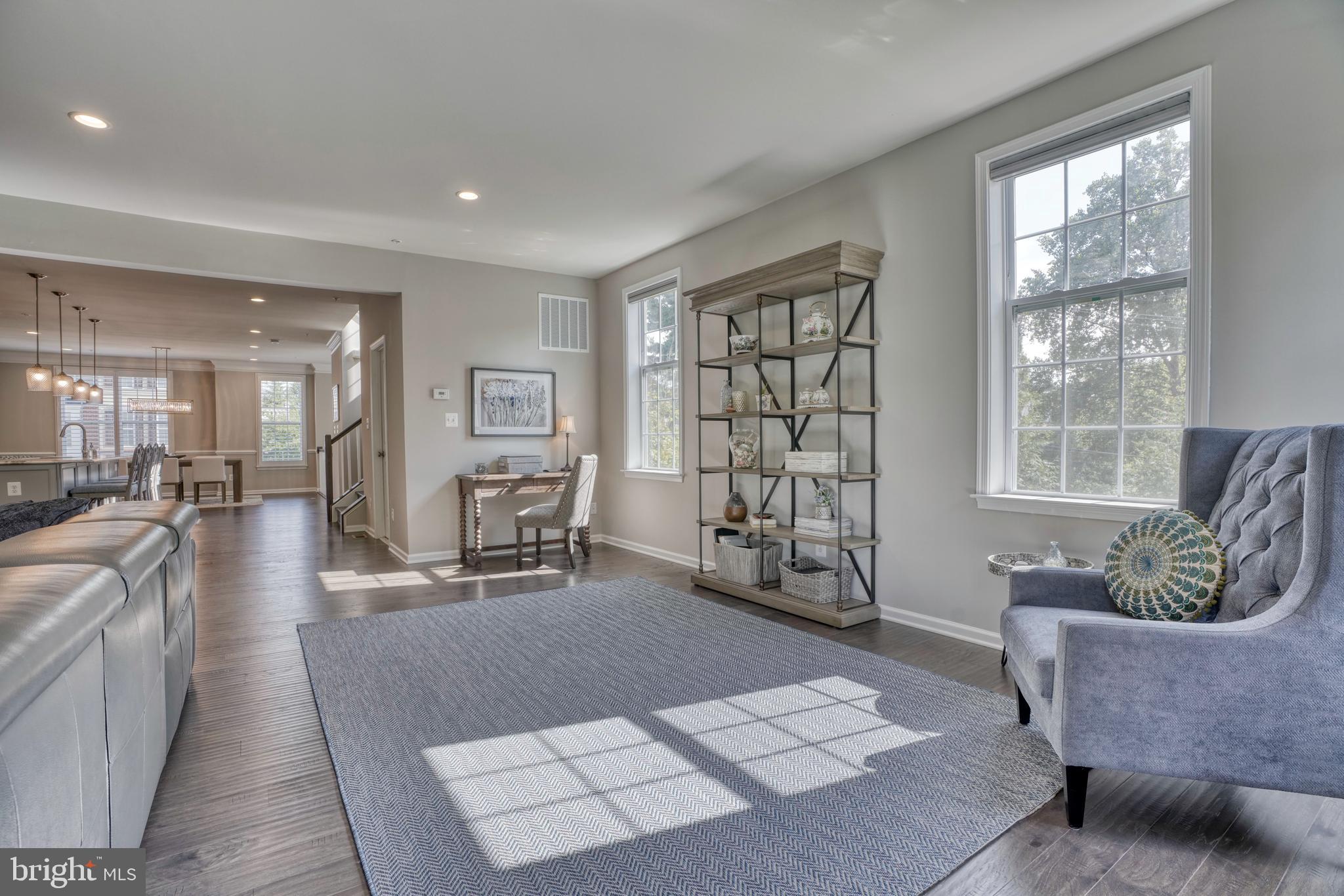 LAUREL RIDGE - THE MEADOWS - Residential