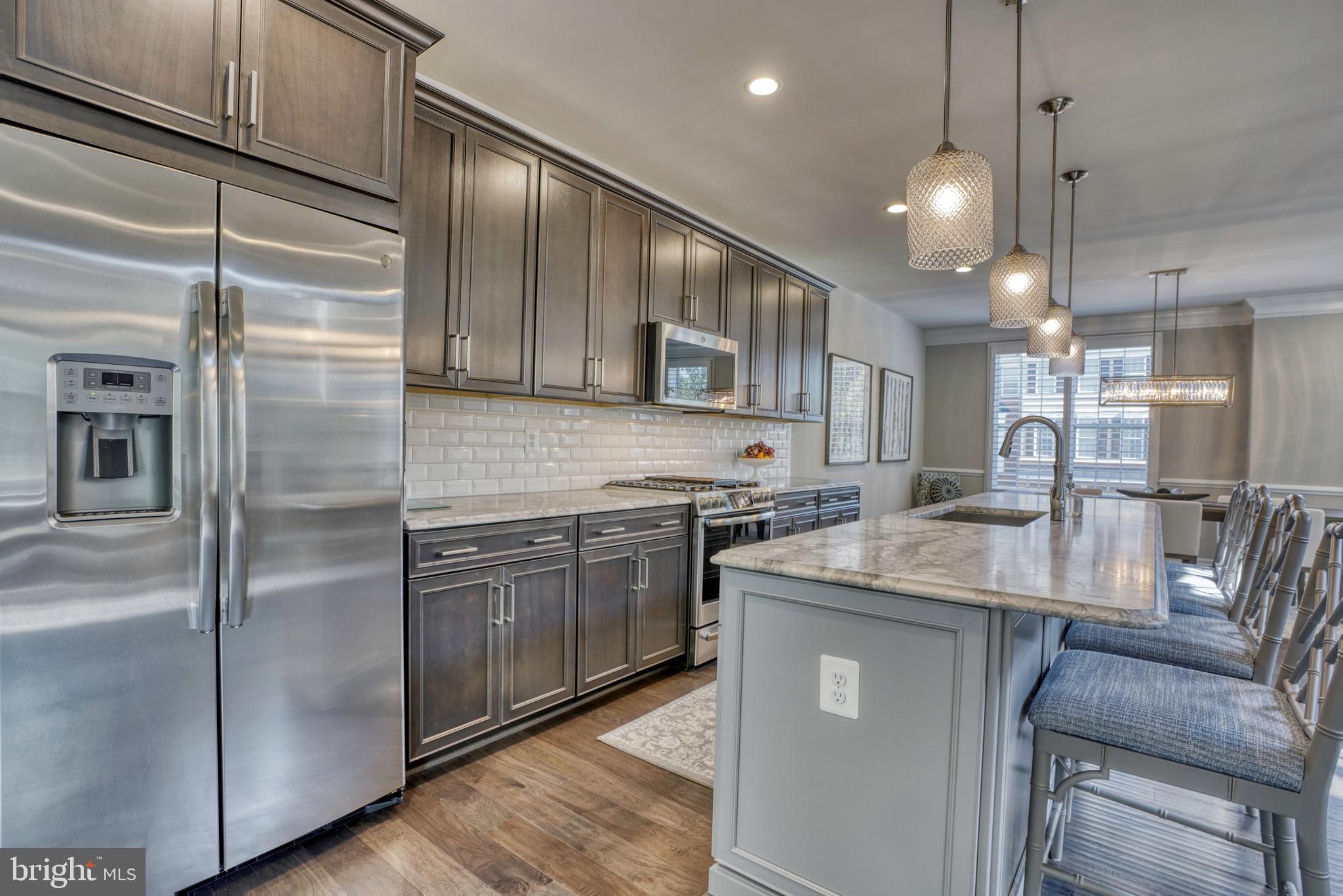 LAUREL RIDGE - THE MEADOWS - Residential