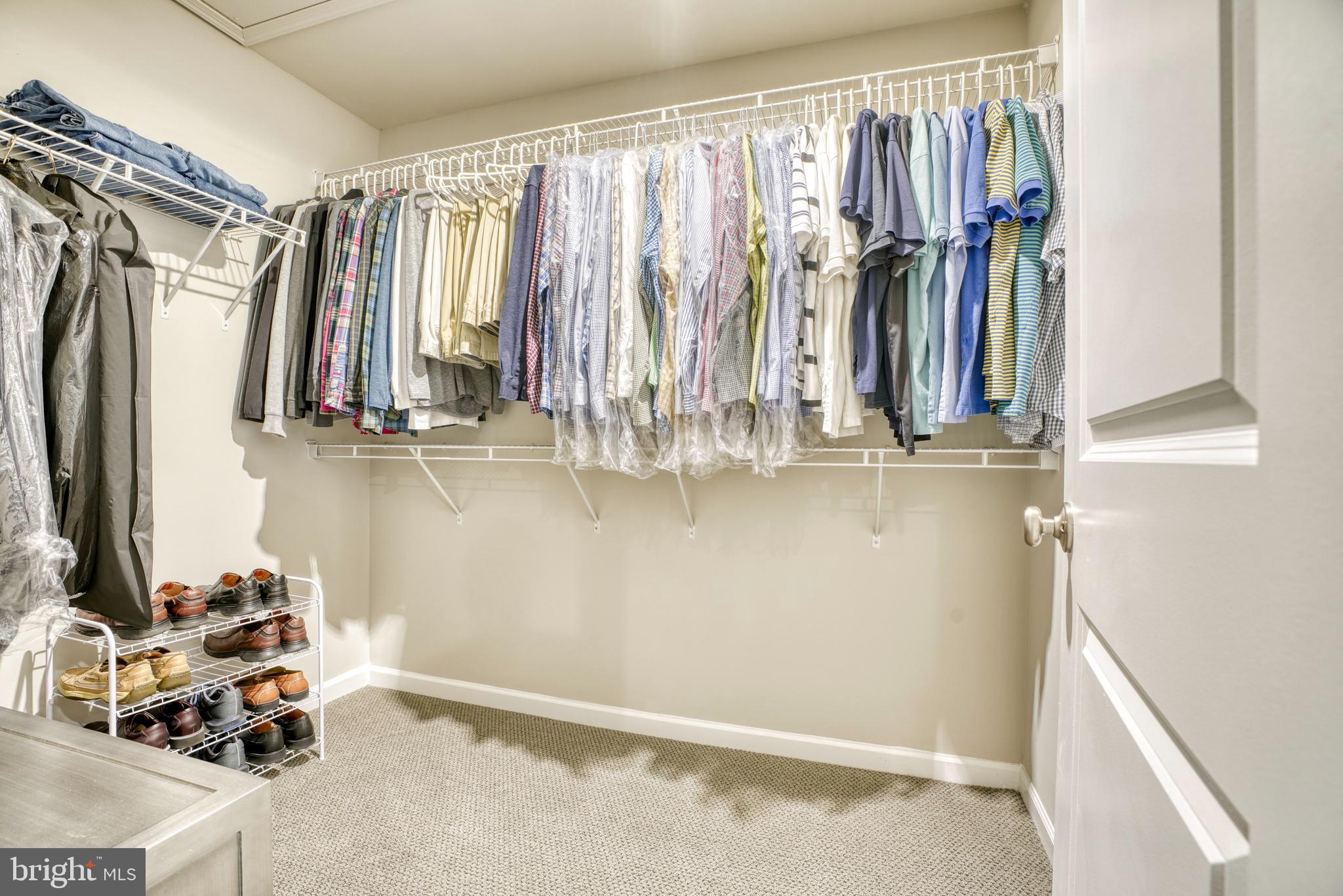 LAUREL RIDGE - THE MEADOWS - Residential