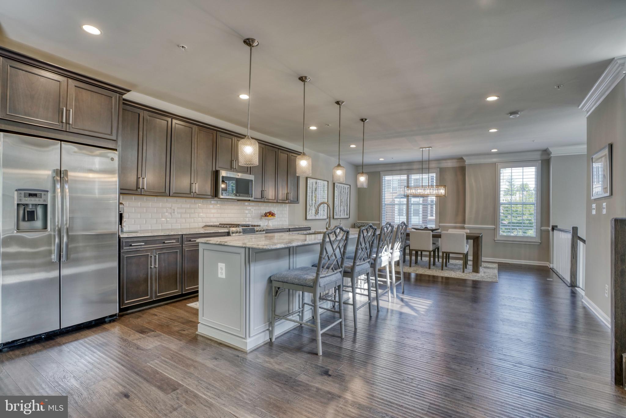 LAUREL RIDGE - THE MEADOWS - Residential