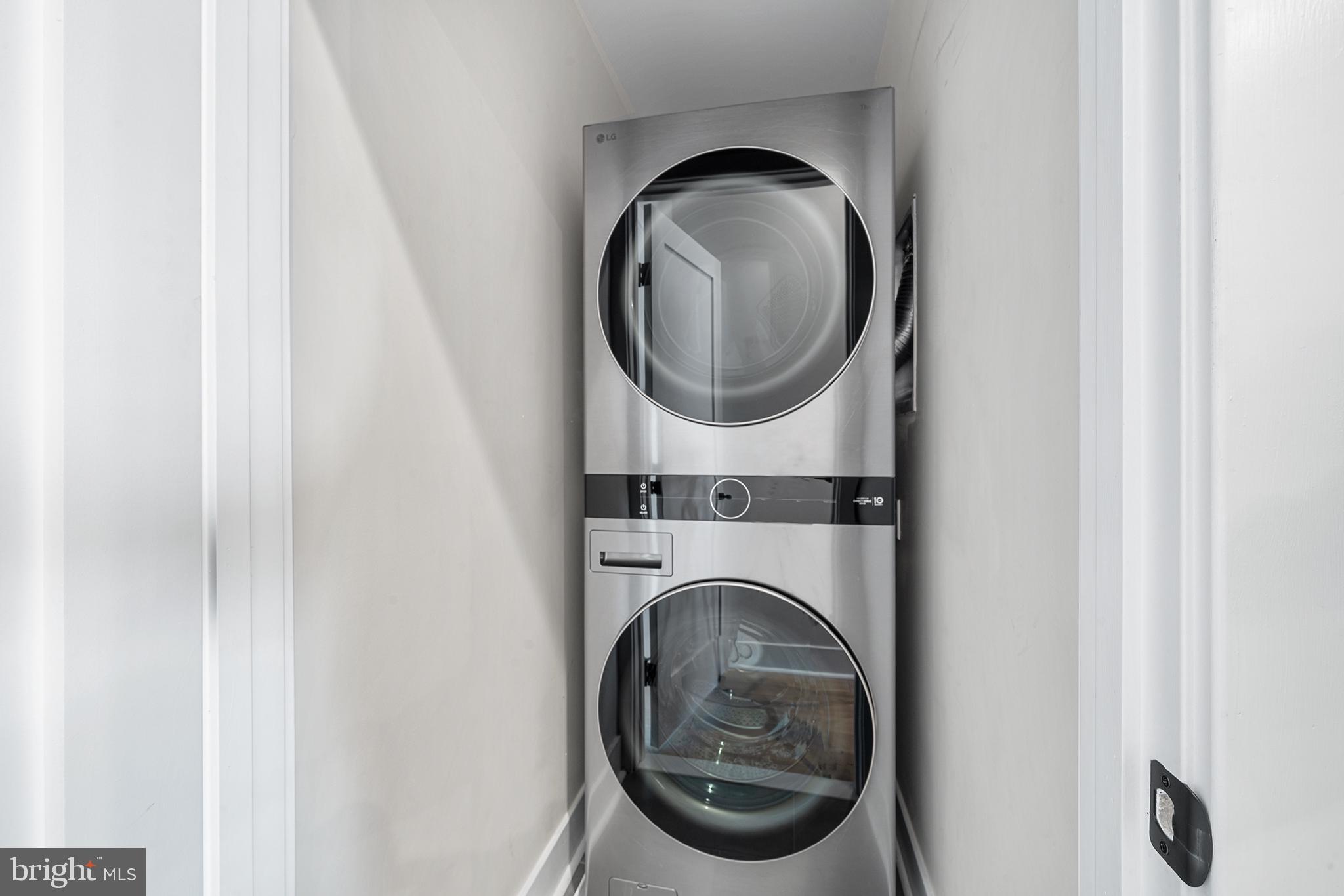 OLDE KENSINGTON - Residential Lease