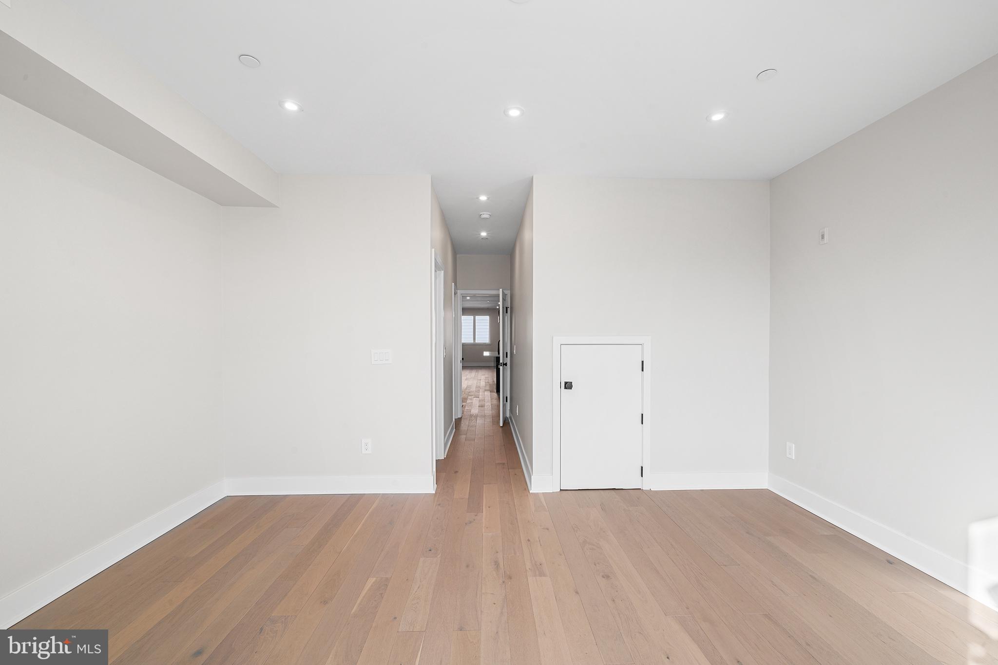 OLDE KENSINGTON - Residential Lease