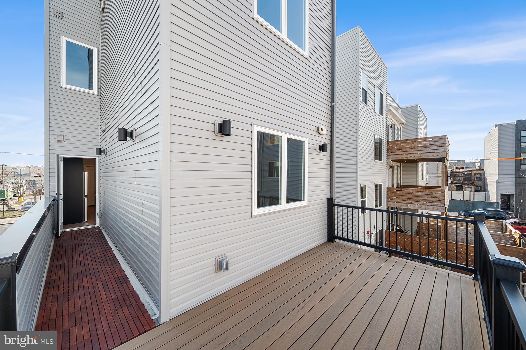 OLDE KENSINGTON - Residential Lease