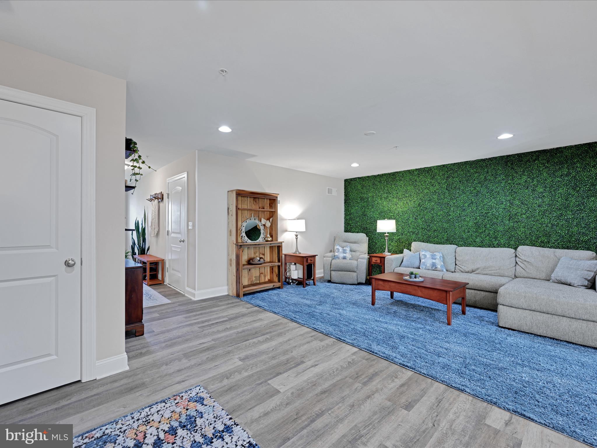 LOCUST RIDGE - Residential