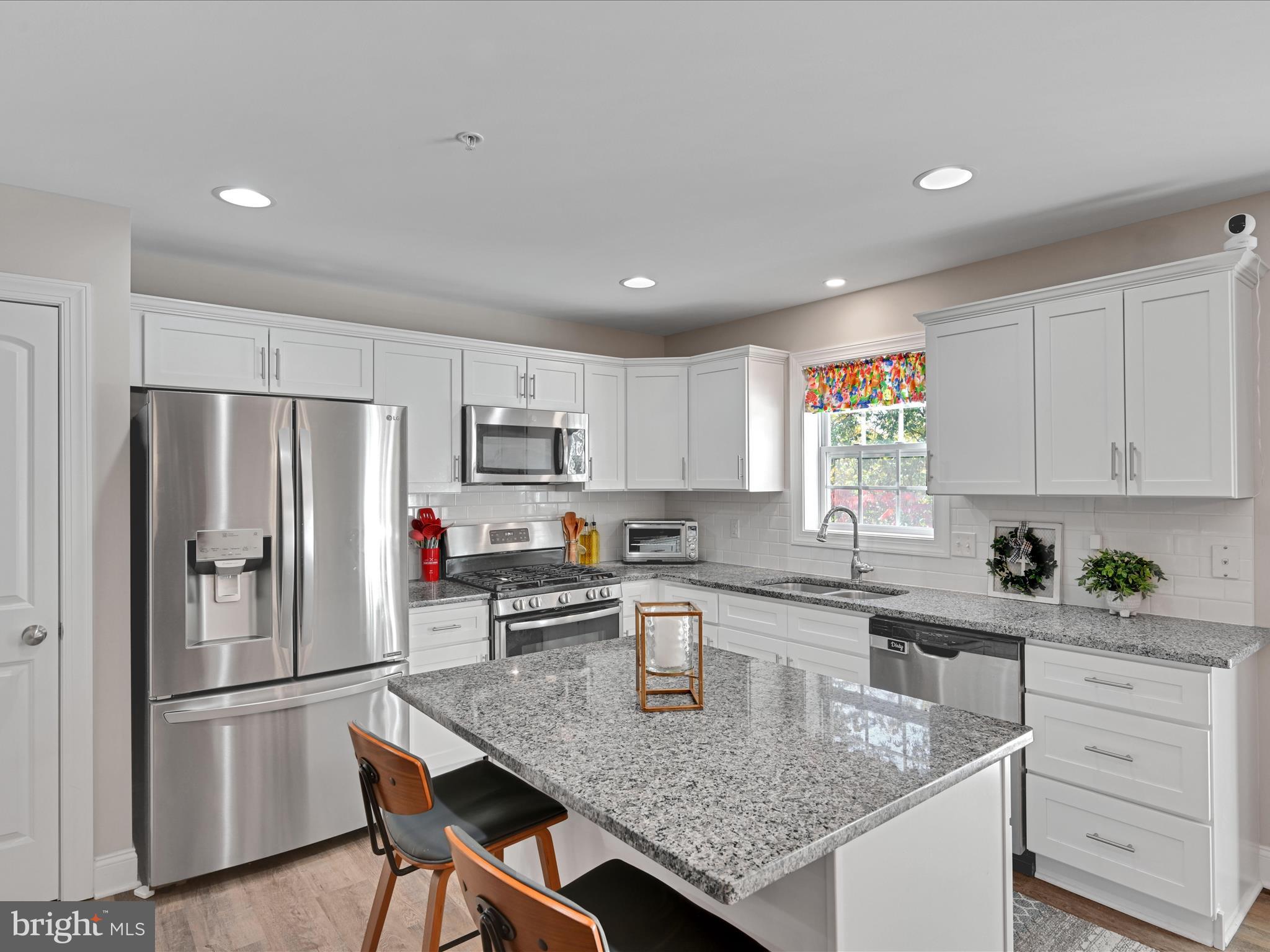 LOCUST RIDGE - Residential