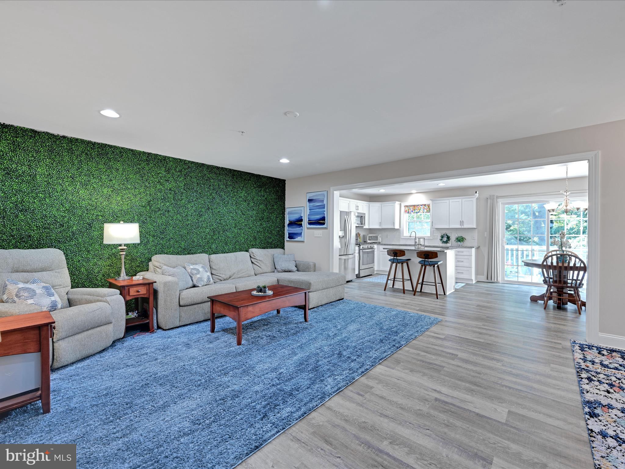 LOCUST RIDGE - Residential