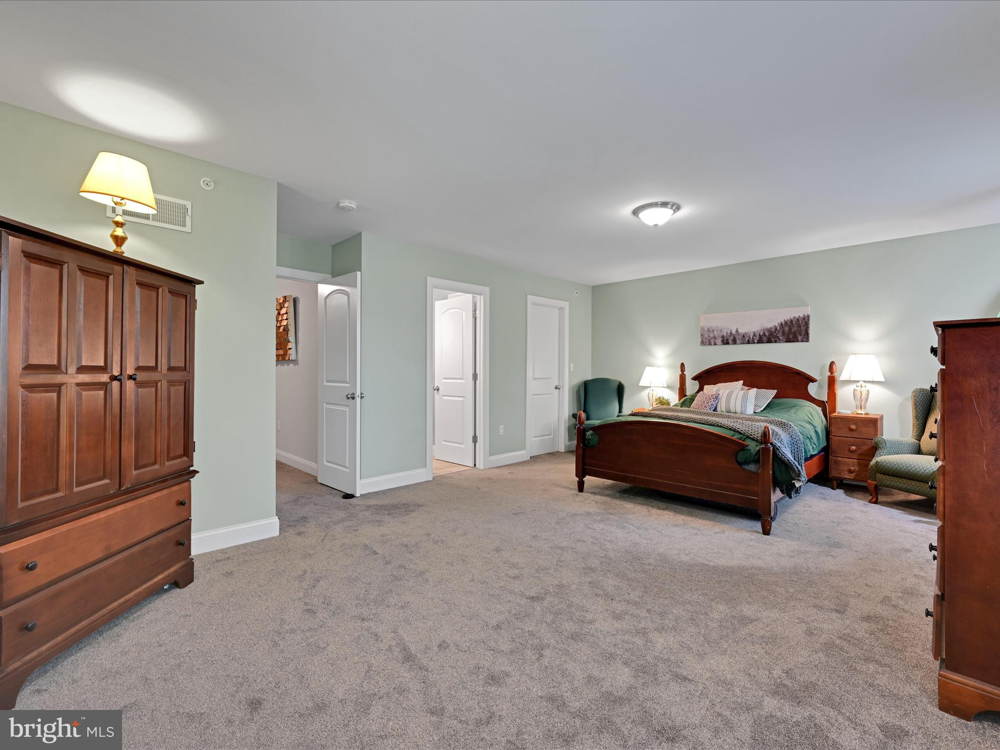 LOCUST RIDGE - Residential