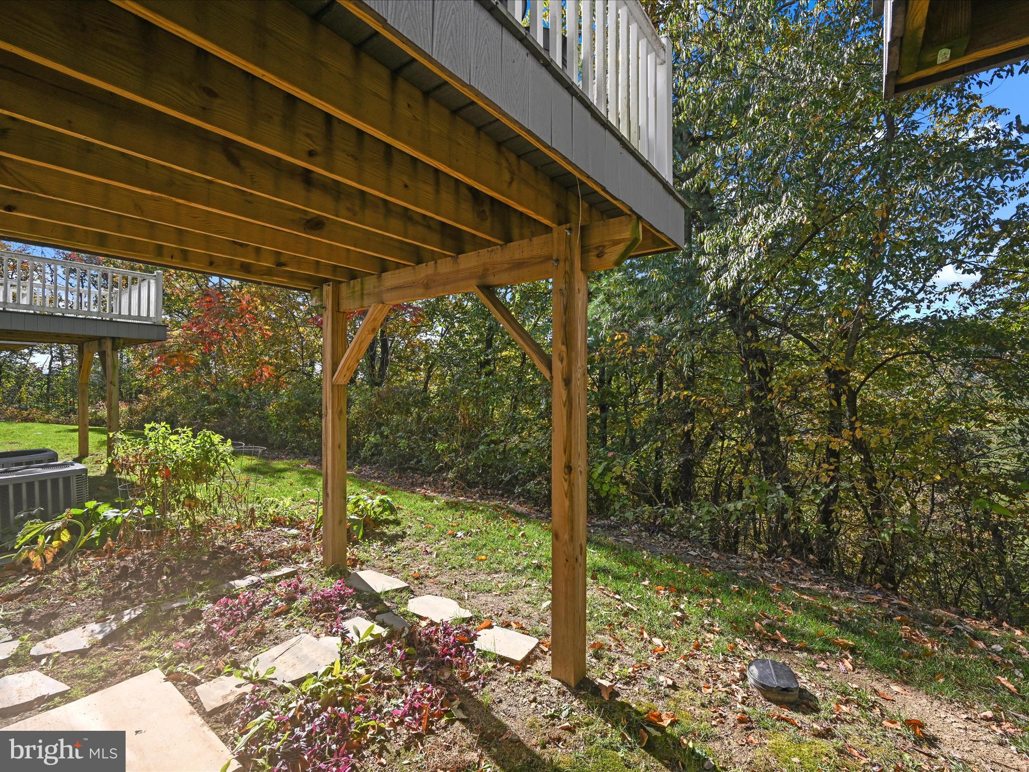 LOCUST RIDGE - Residential