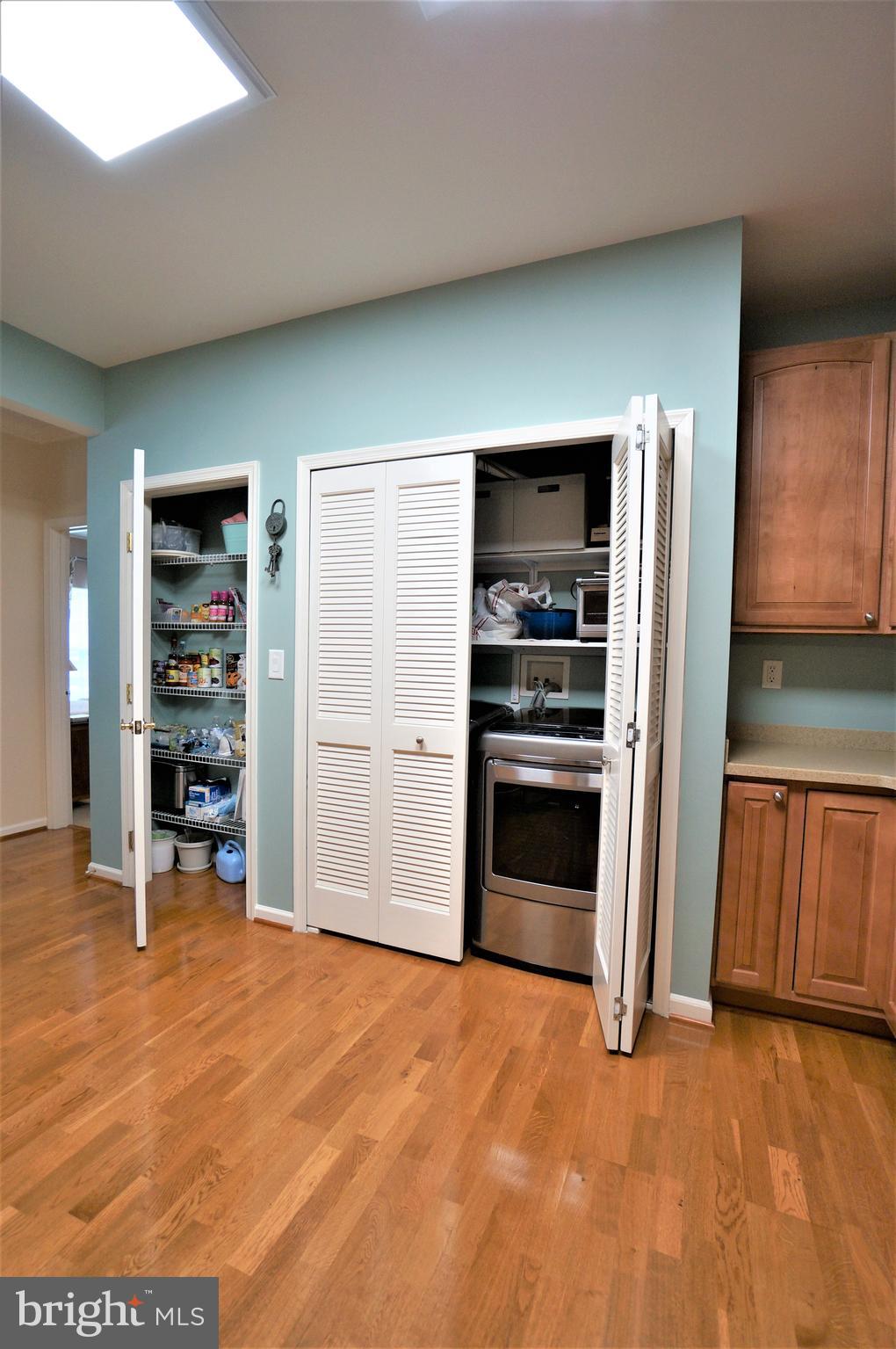 COURTYARDS AT WAVERLY WOODS EAST - Residential