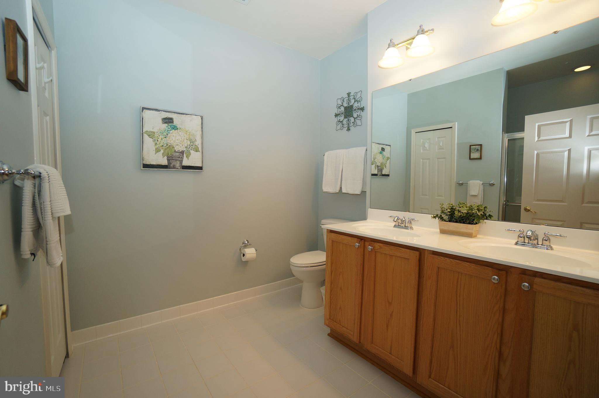 COURTYARDS AT WAVERLY WOODS EAST - Residential