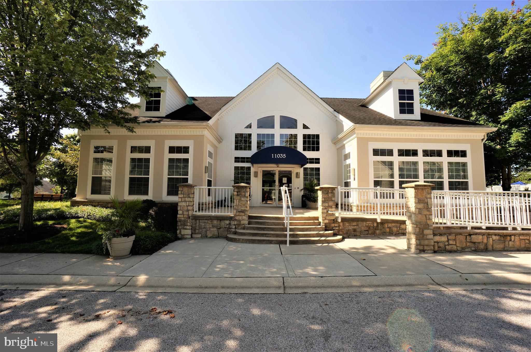 COURTYARDS AT WAVERLY WOODS EAST - Residential