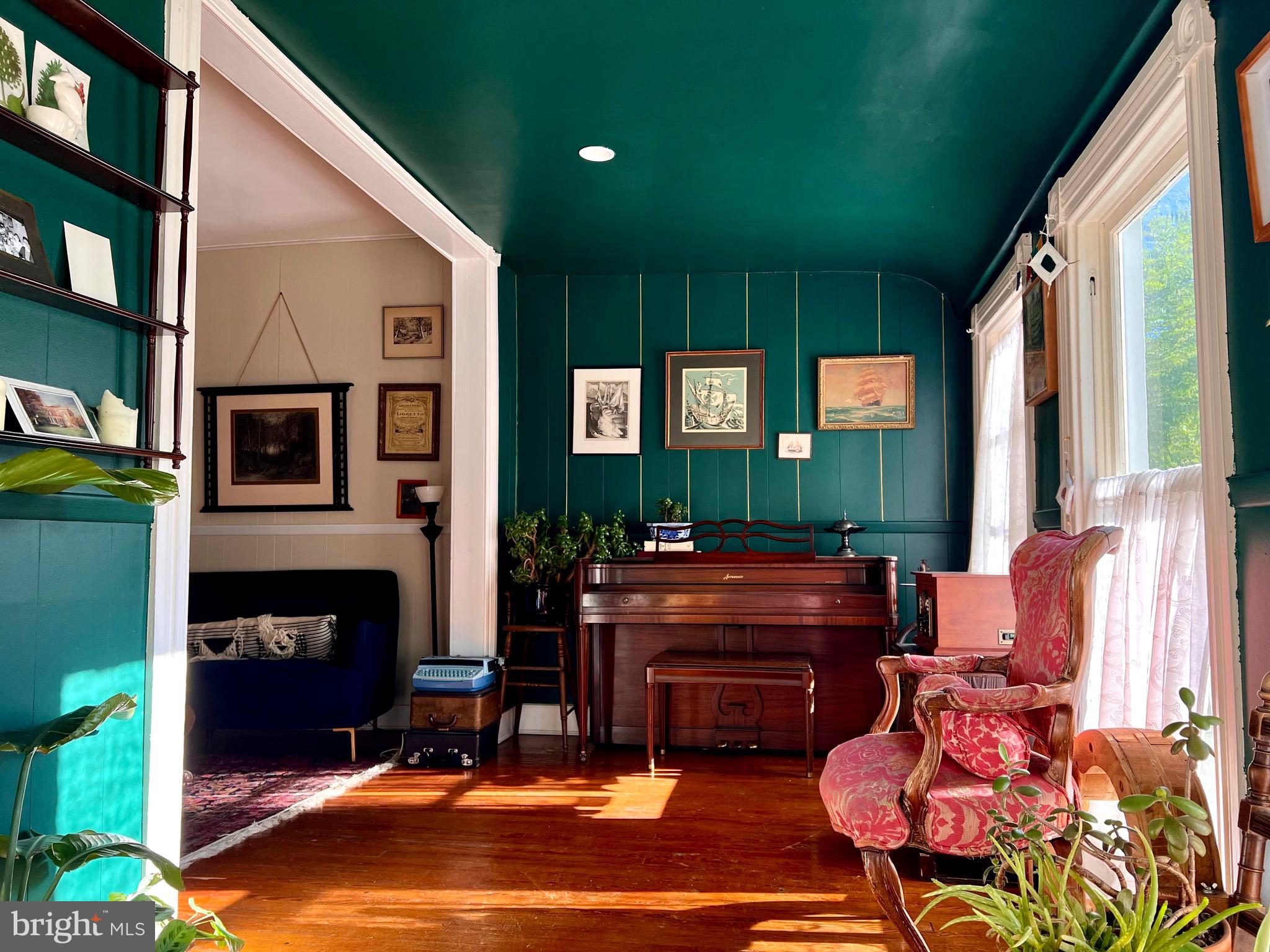 BERWYN HEIGHTS - Residential