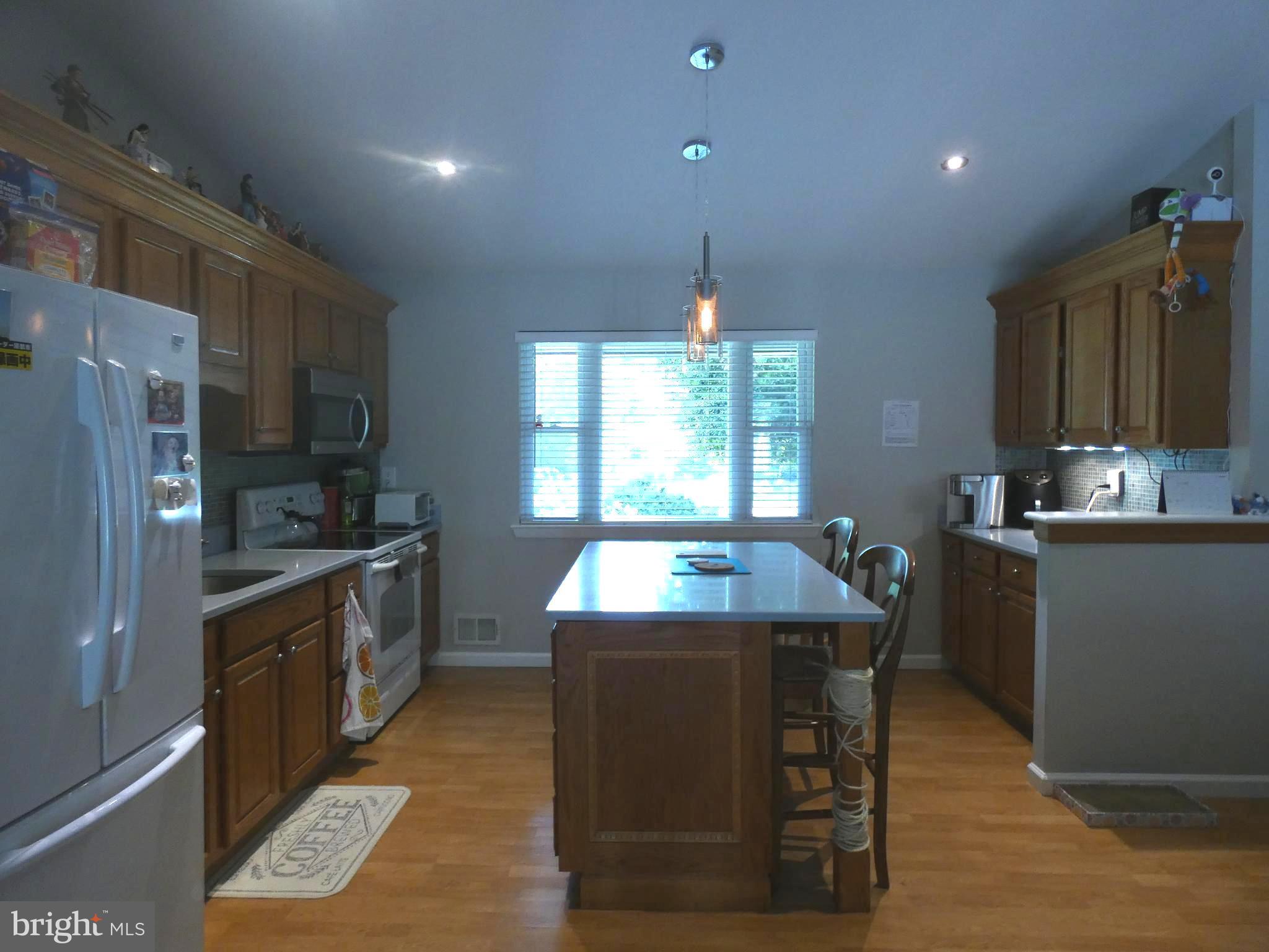 1002 CHARLTON PLACE