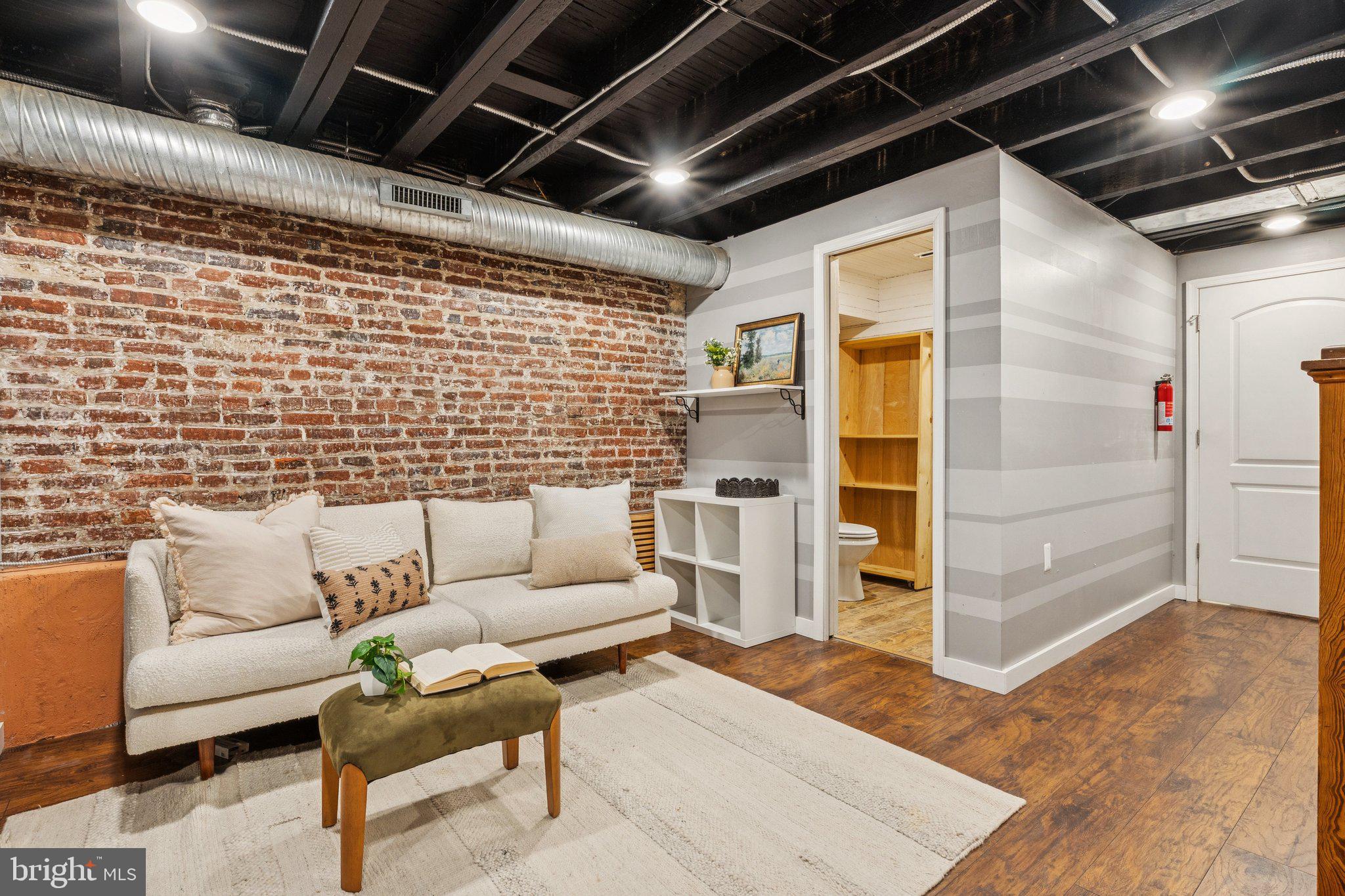 BREWERS HILL - Residential