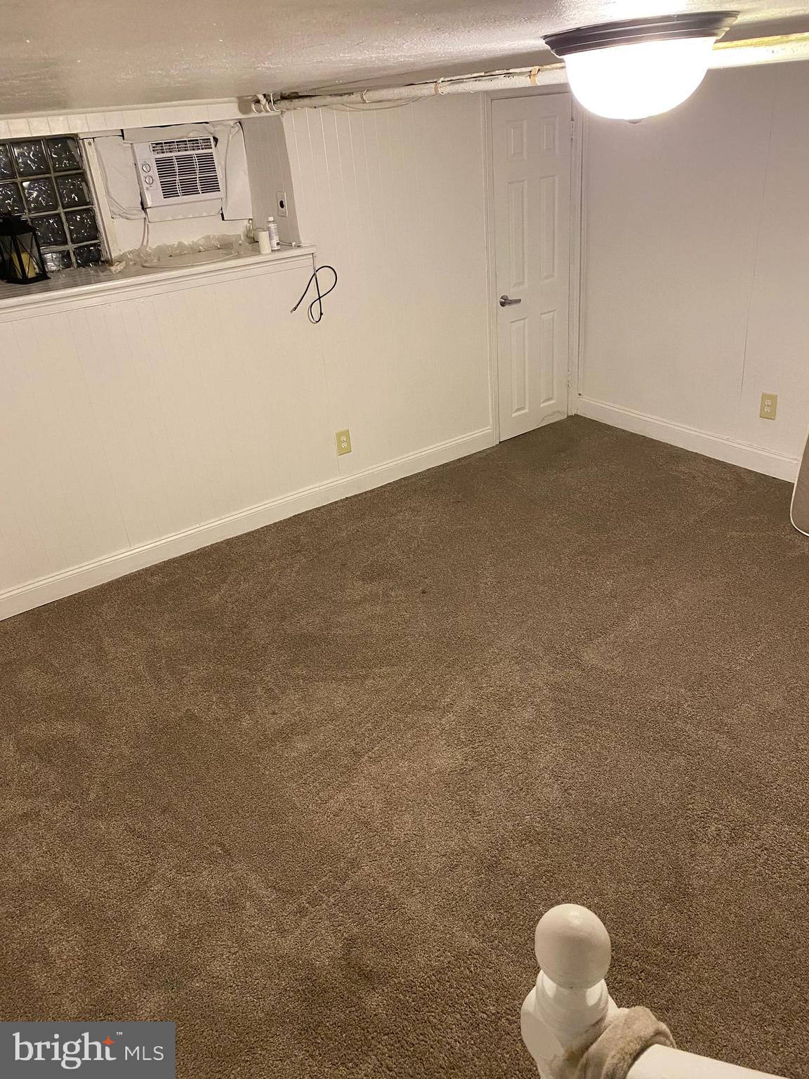 CASTOR GARDENS - Residential Lease