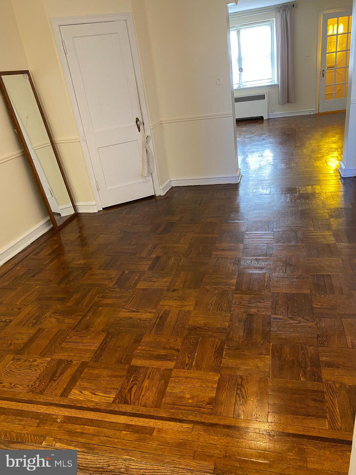 CASTOR GARDENS - Residential Lease