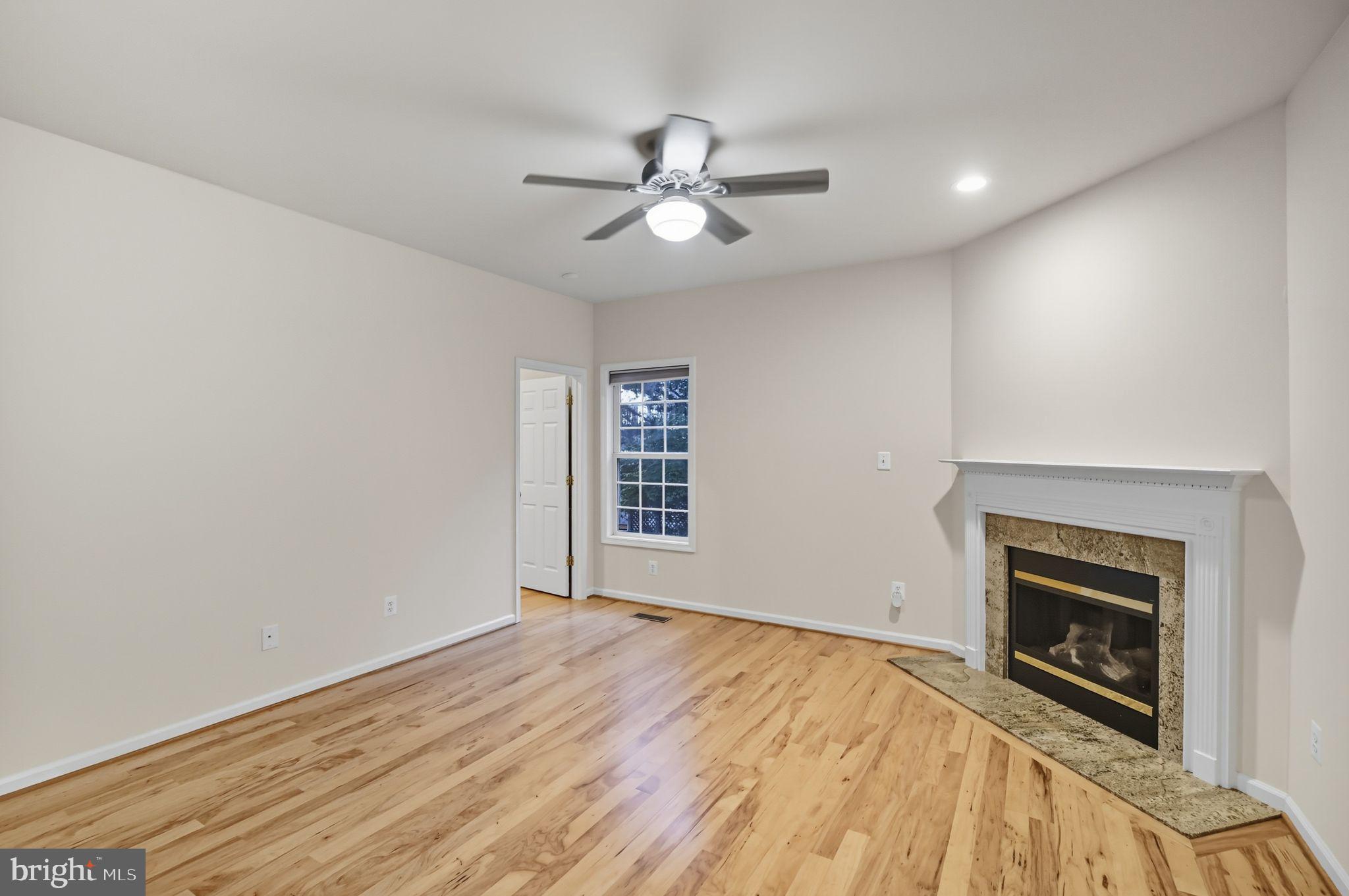 LAKE HOLIDAY ESTATES - Residential